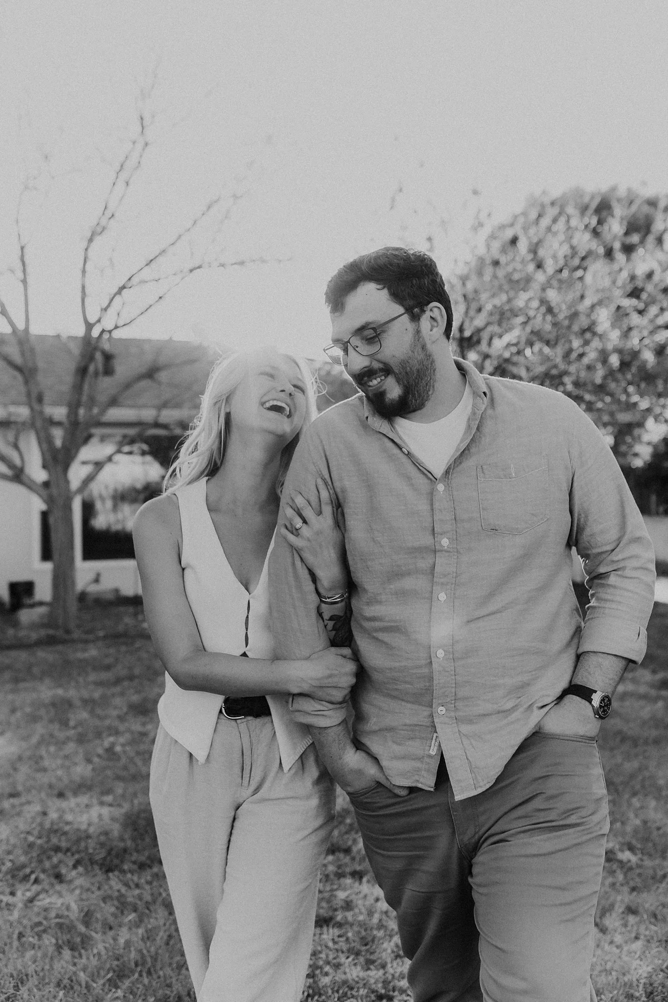 Alicia+lucia+photography+-+home+-+engagement+-+southwest+engagement+-+backyard+wedding_0010.jpg