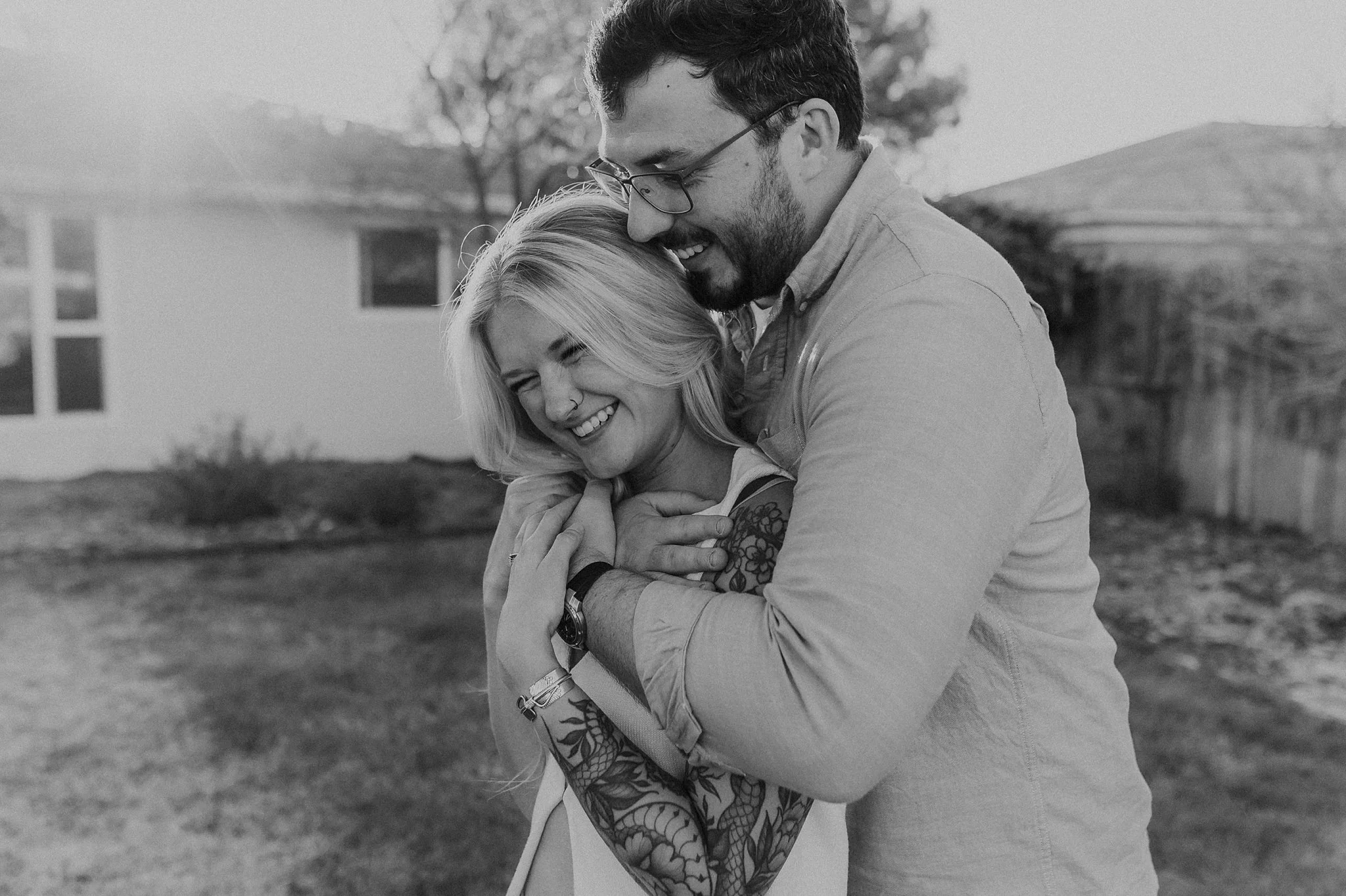 Alicia+lucia+photography+-+home+-+engagement+-+southwest+engagement+-+backyard+wedding_0015.jpg