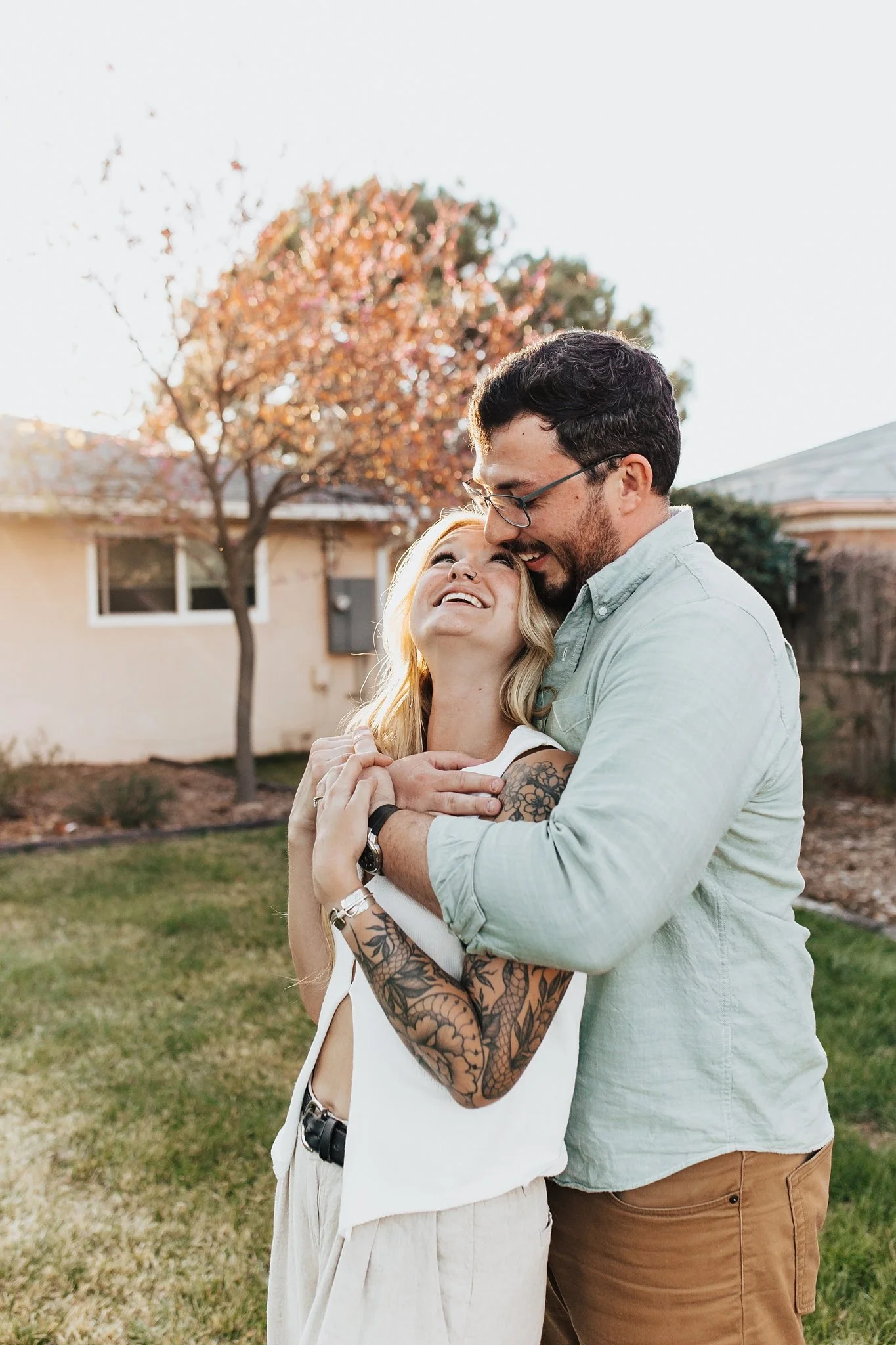 Alicia+lucia+photography+-+home+-+engagement+-+southwest+engagement+-+backyard+wedding_0016.jpg