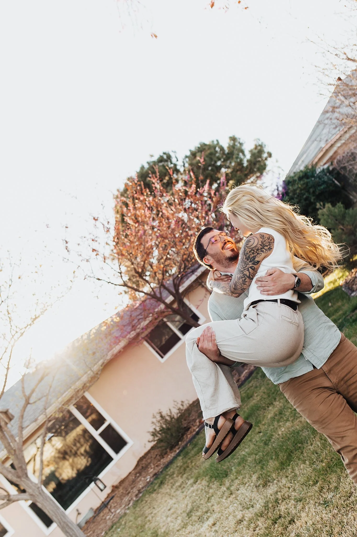 Alicia+lucia+photography+-+home+-+engagement+-+southwest+engagement+-+backyard+wedding_0018.jpg