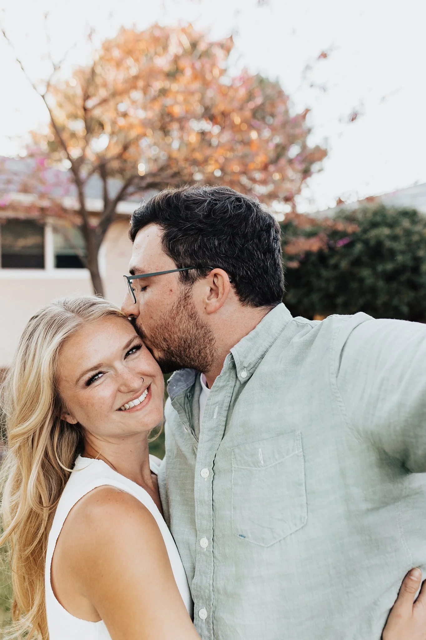 Alicia+lucia+photography+-+home+-+engagement+-+southwest+engagement+-+backyard+wedding_0037.jpg