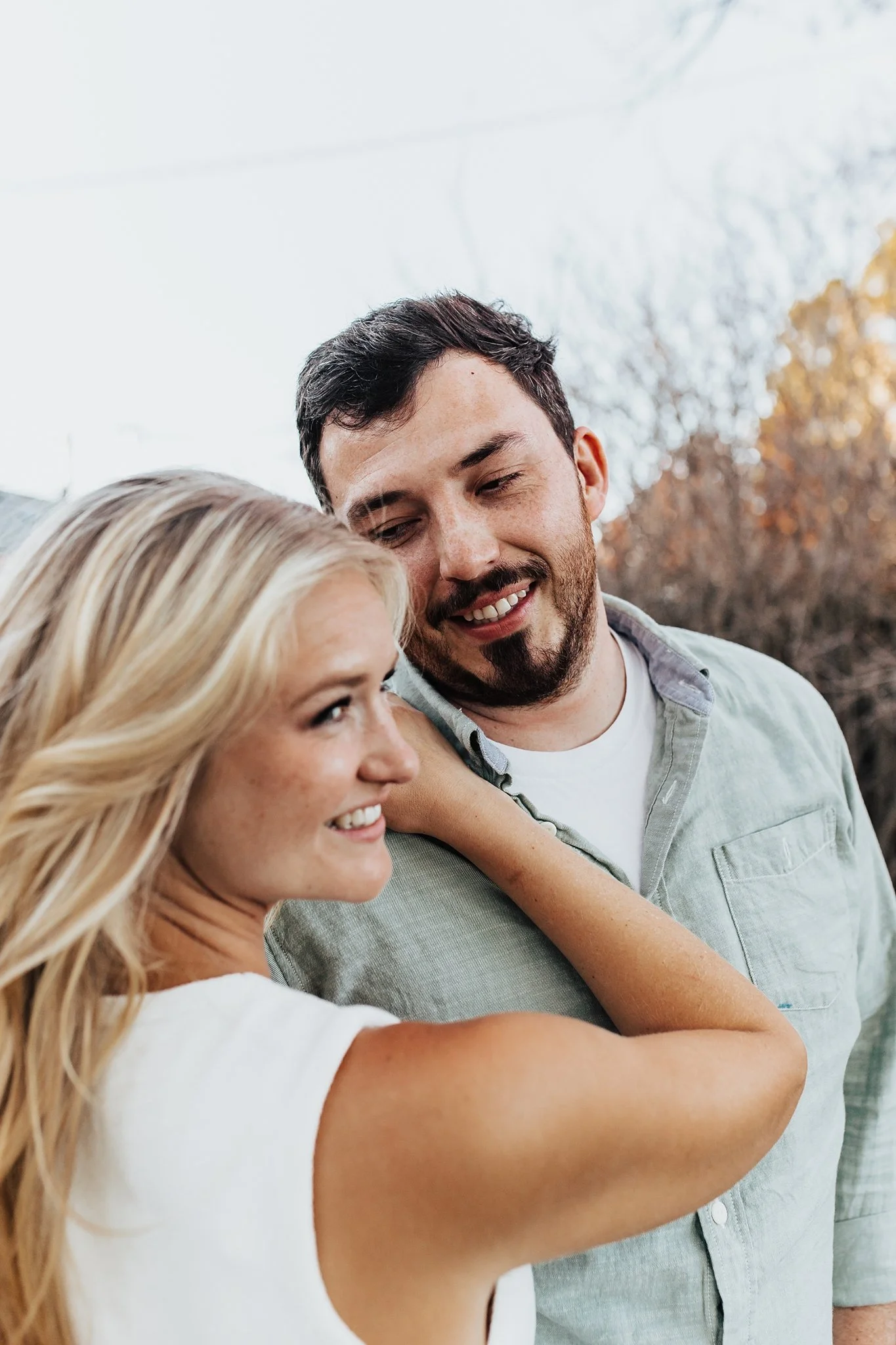 Alicia+lucia+photography+-+home+-+engagement+-+southwest+engagement+-+backyard+wedding_0040.jpg