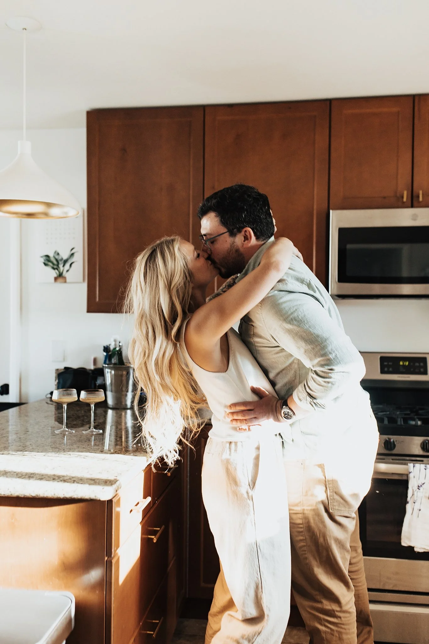 Alicia+lucia+photography+-+home+-+engagement+-+southwest+engagement+-+backyard+wedding_0061.jpg