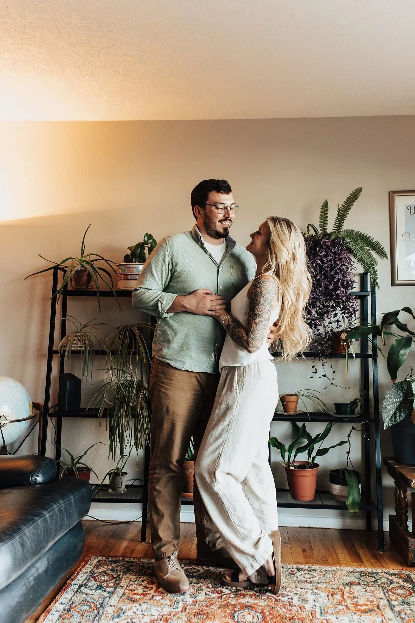 Alicia+lucia+photography+-+home+-+engagement+-+southwest+engagement+-+backyard+wedding_0070.jpg