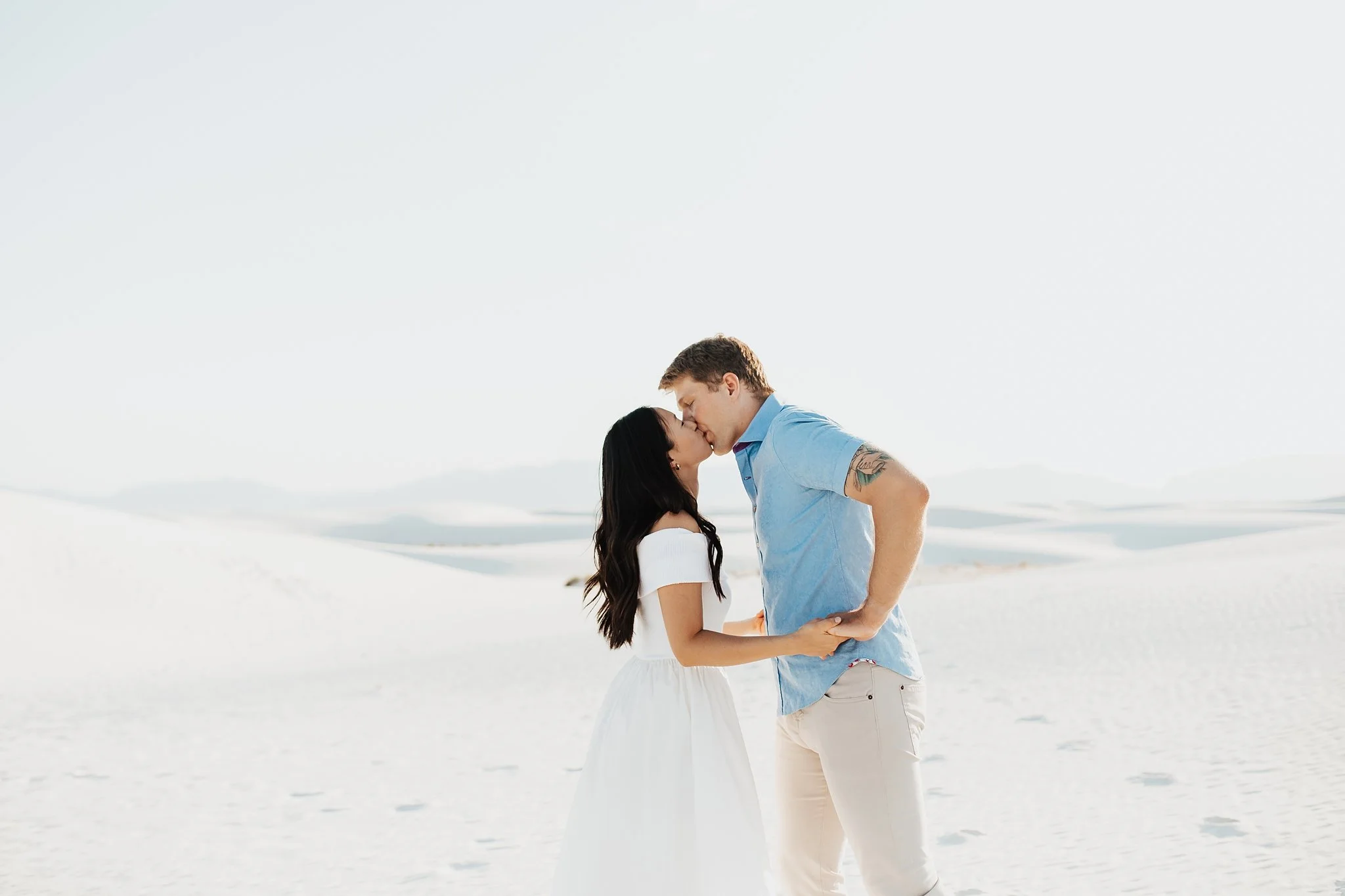 Alicia+lucia+photography+-+white+sands+-+white+sands+national+park+-+white+sands+engagement_0009.jpg