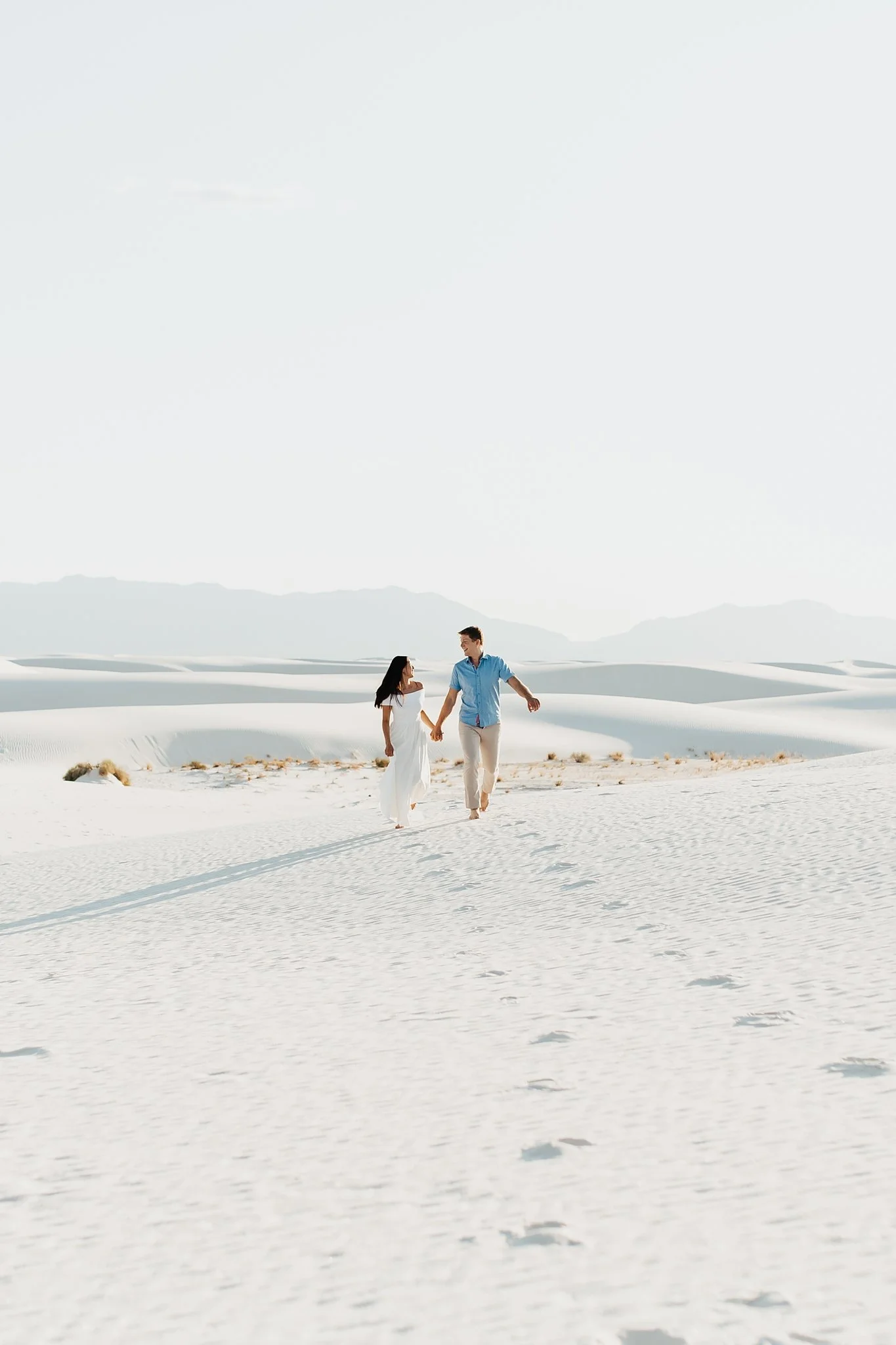 Alicia+lucia+photography+-+white+sands+-+white+sands+national+park+-+white+sands+engagement_0017.jpg