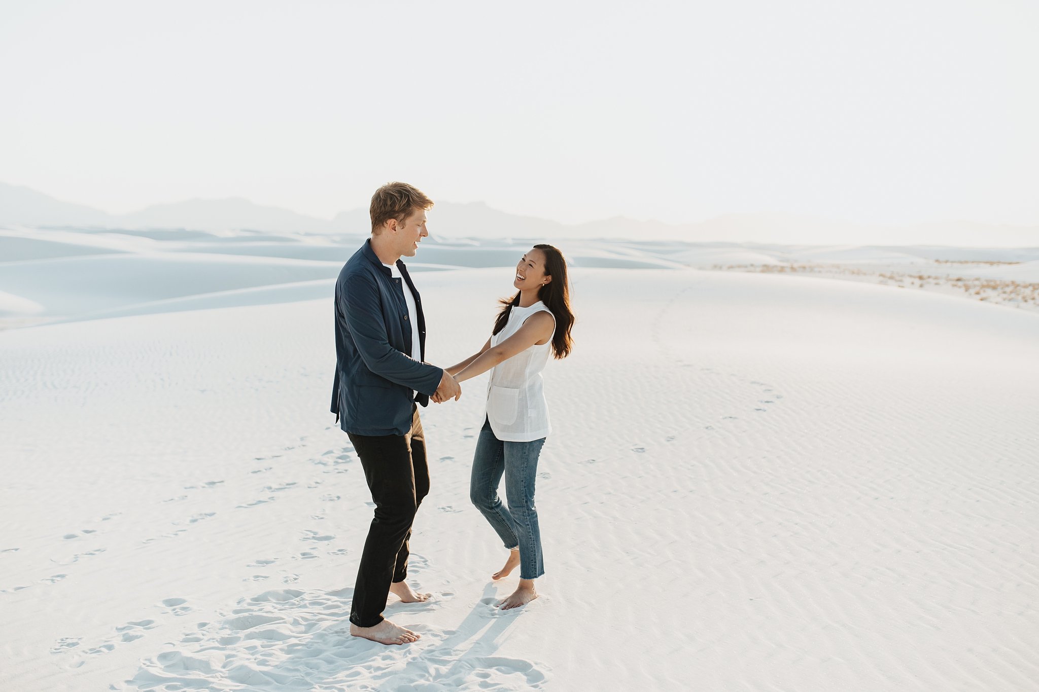 Alicia+lucia+photography+-+white+sands+-+white+sands+national+park+-+white+sands+engagement_0021.jpg