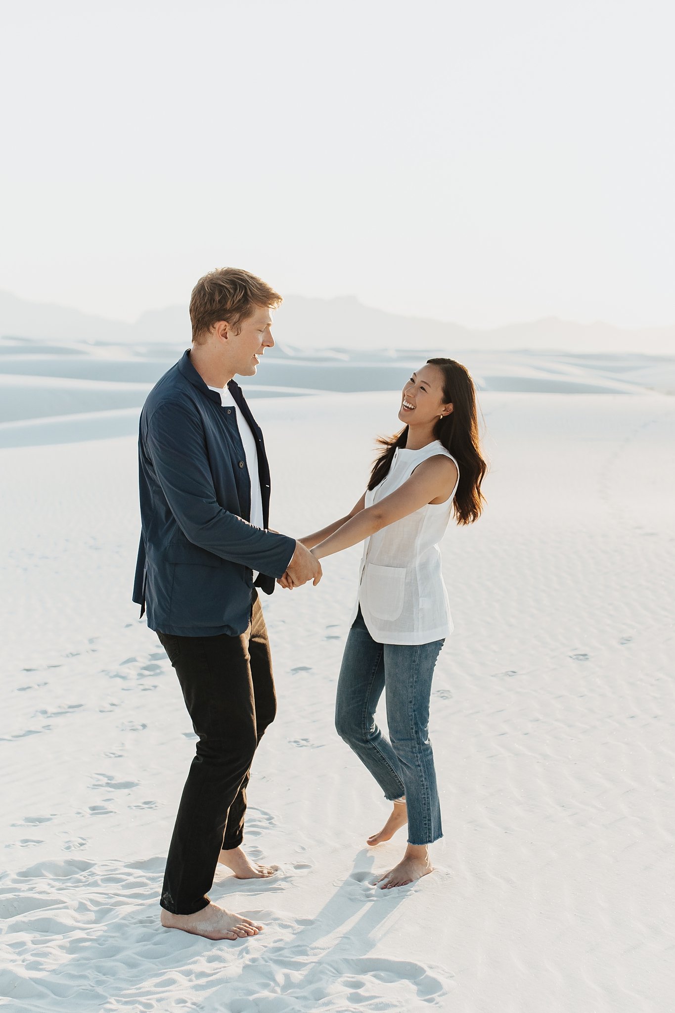 Alicia+lucia+photography+-+white+sands+-+white+sands+national+park+-+white+sands+engagement_0022.jpg