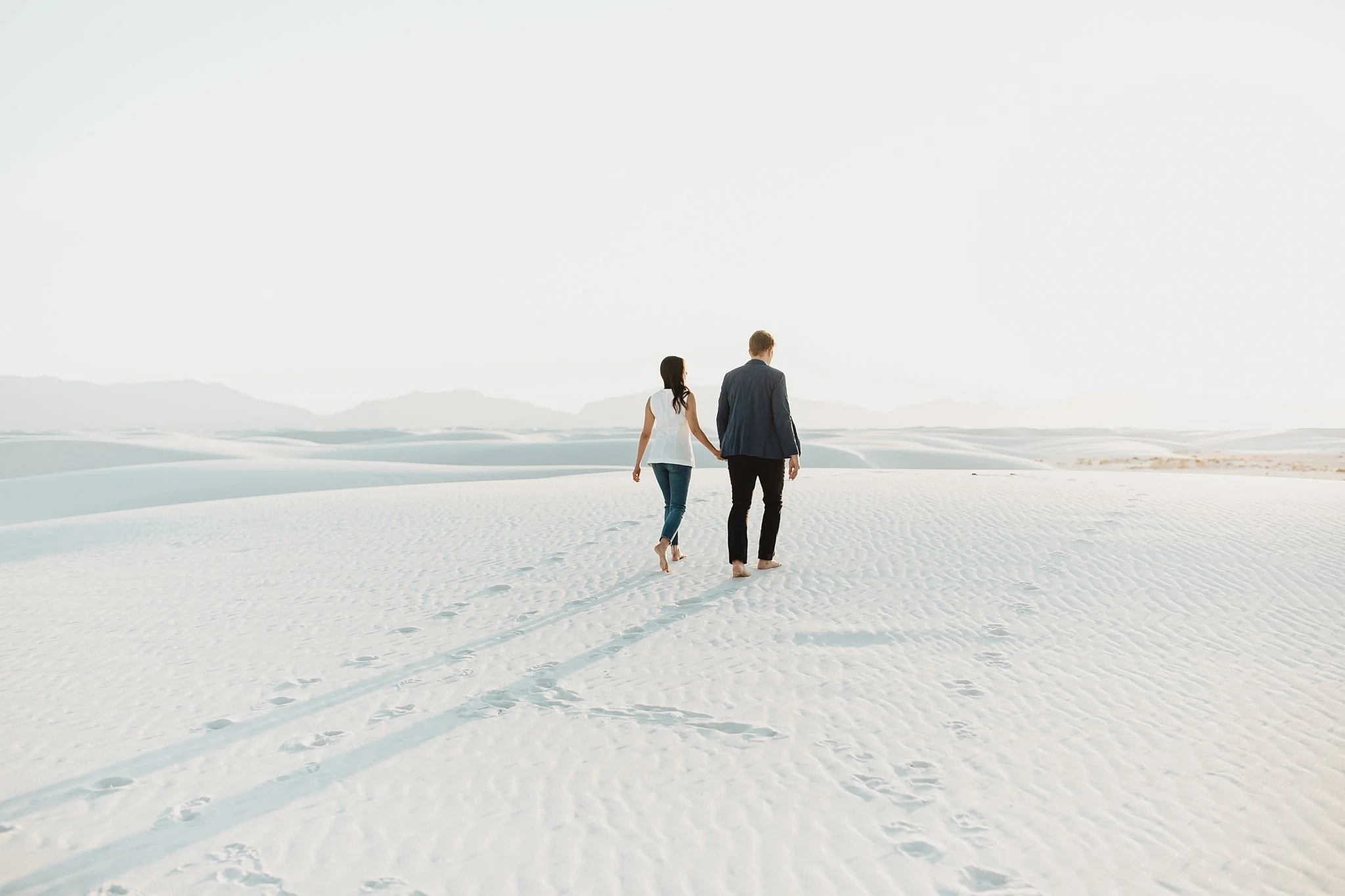 Alicia+lucia+photography+-+white+sands+-+white+sands+national+park+-+white+sands+engagement_0032.jpg