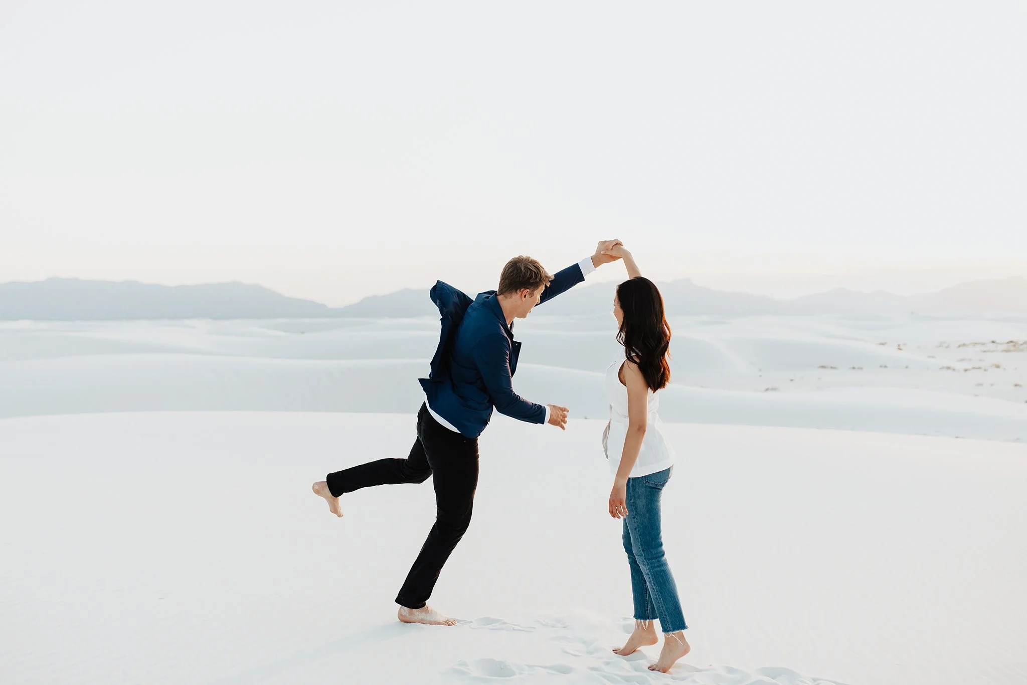 Alicia+lucia+photography+-+white+sands+-+white+sands+national+park+-+white+sands+engagement_0053.jpg