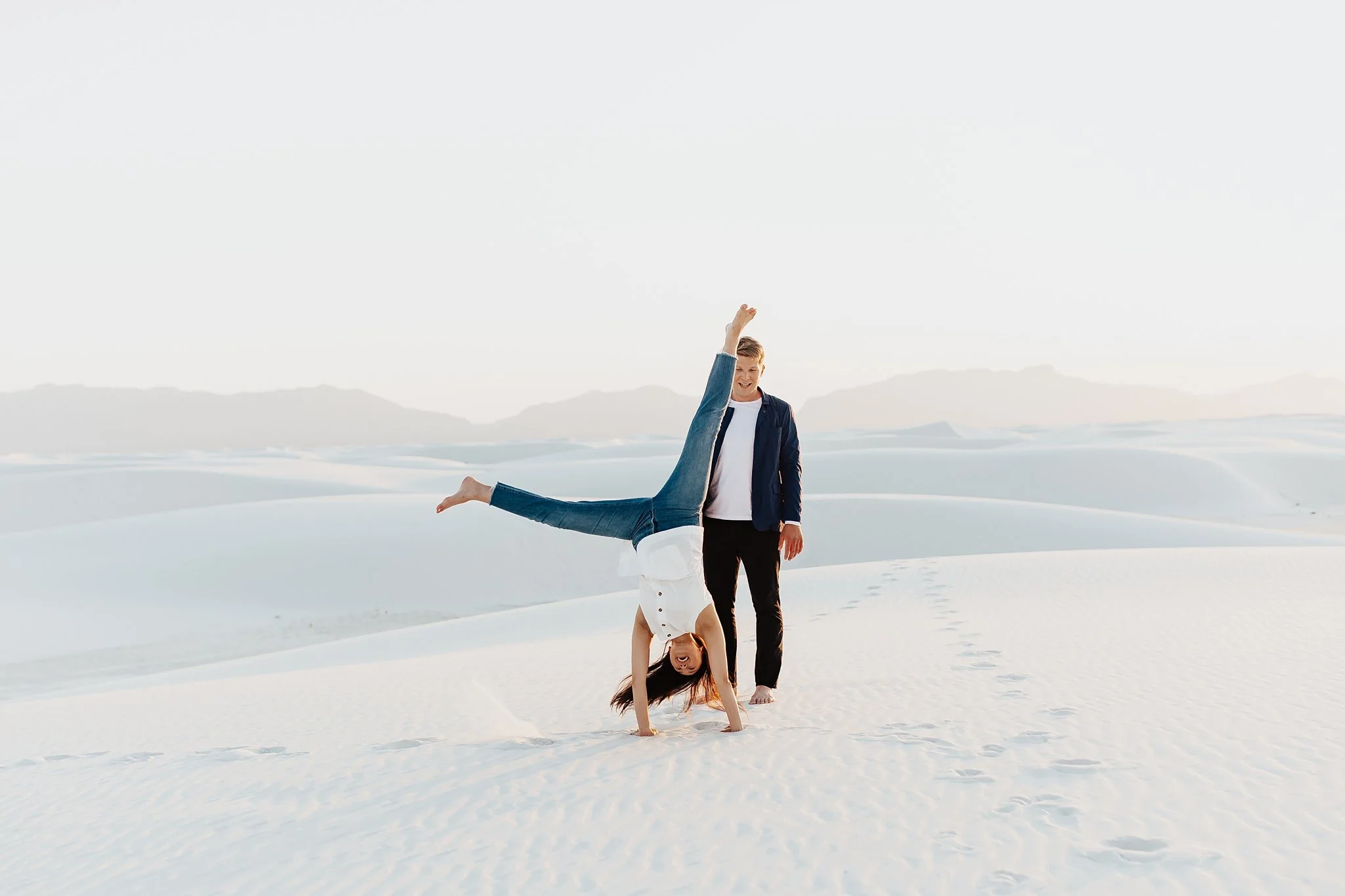 Alicia+lucia+photography+-+white+sands+-+white+sands+national+park+-+white+sands+engagement_0061.jpg