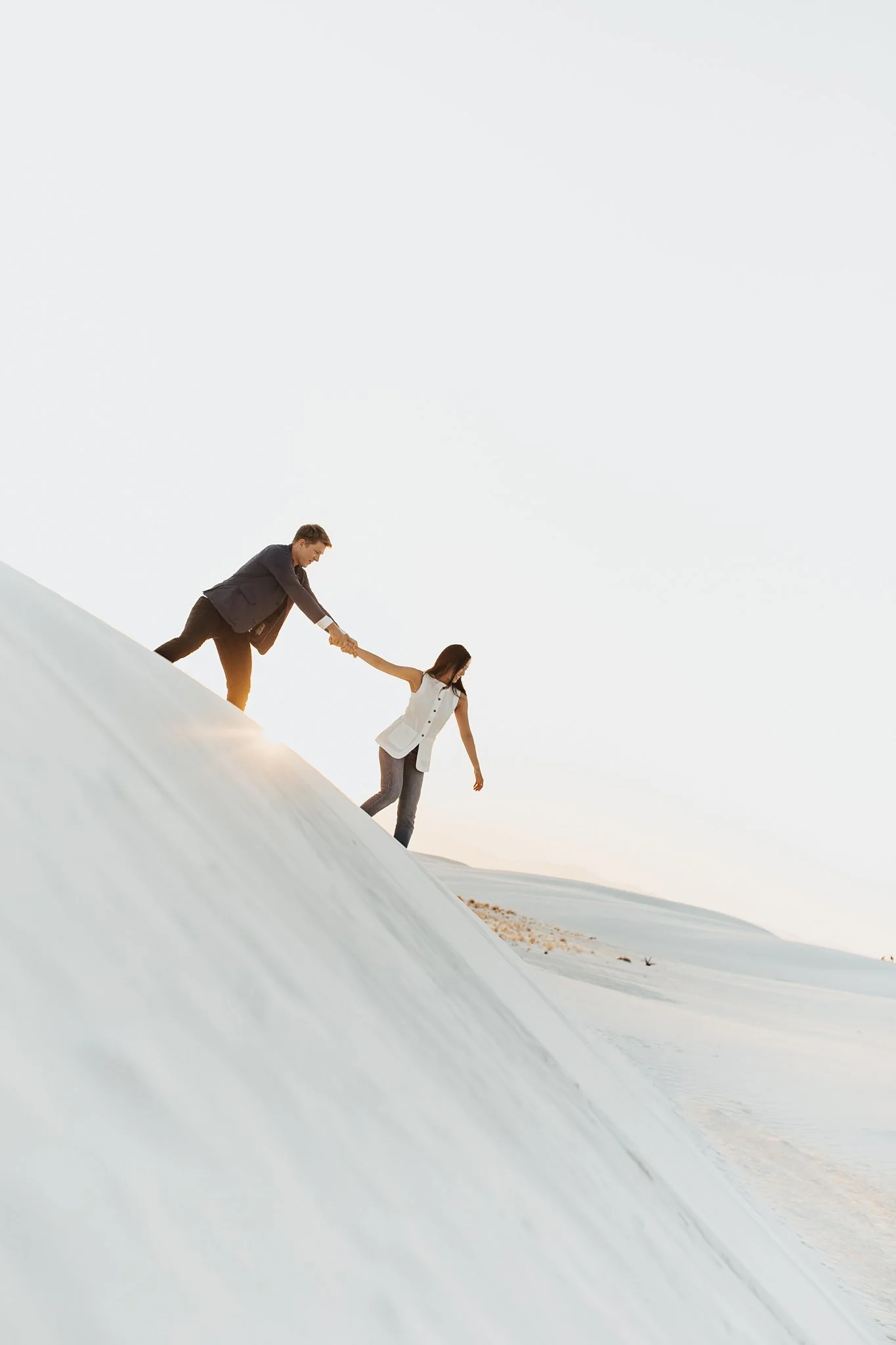 Alicia+lucia+photography+-+white+sands+-+white+sands+national+park+-+white+sands+engagement_0062.jpg