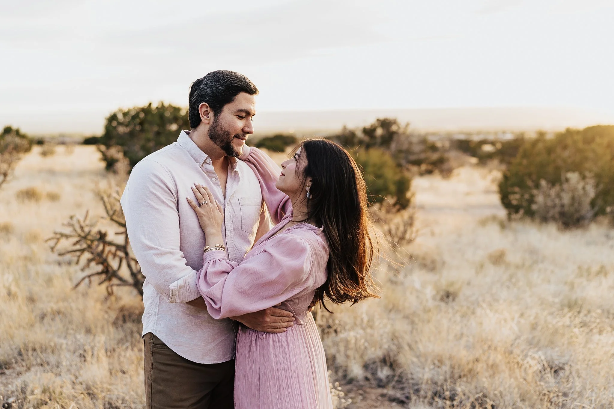 Alicia+lucia+photography+-+desert+engagement+-+southwest+engagement+-+santa+fe+engagement_0012.jpg