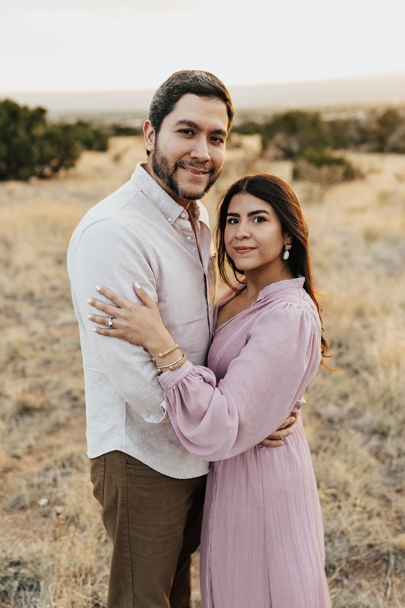 Alicia+lucia+photography+-+desert+engagement+-+southwest+engagement+-+santa+fe+engagement_0044.jpg