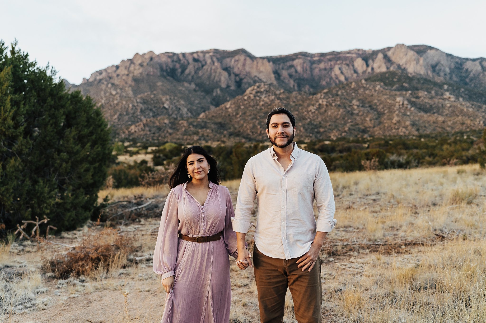 Alicia+lucia+photography+-+desert+engagement+-+southwest+engagement+-+santa+fe+engagement_0047.jpg