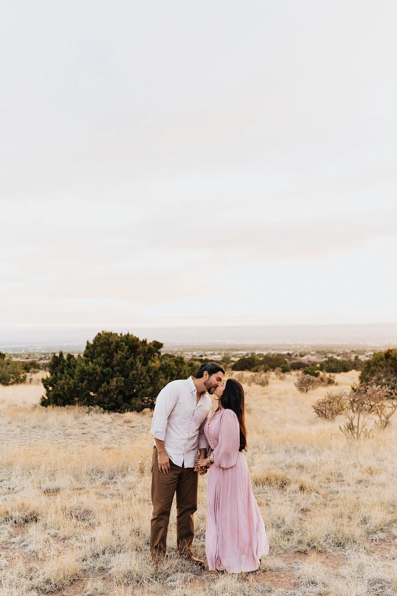 Alicia+lucia+photography+-+desert+engagement+-+southwest+engagement+-+santa+fe+engagement_0061.jpg