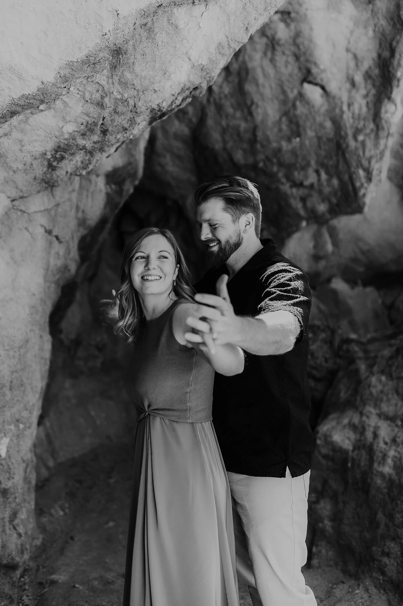 Alicia+lucia+photography+-+desert+engagement+-+southwest+engagement+-+san+lorenzo+canyon+engagement_0004.jpg
