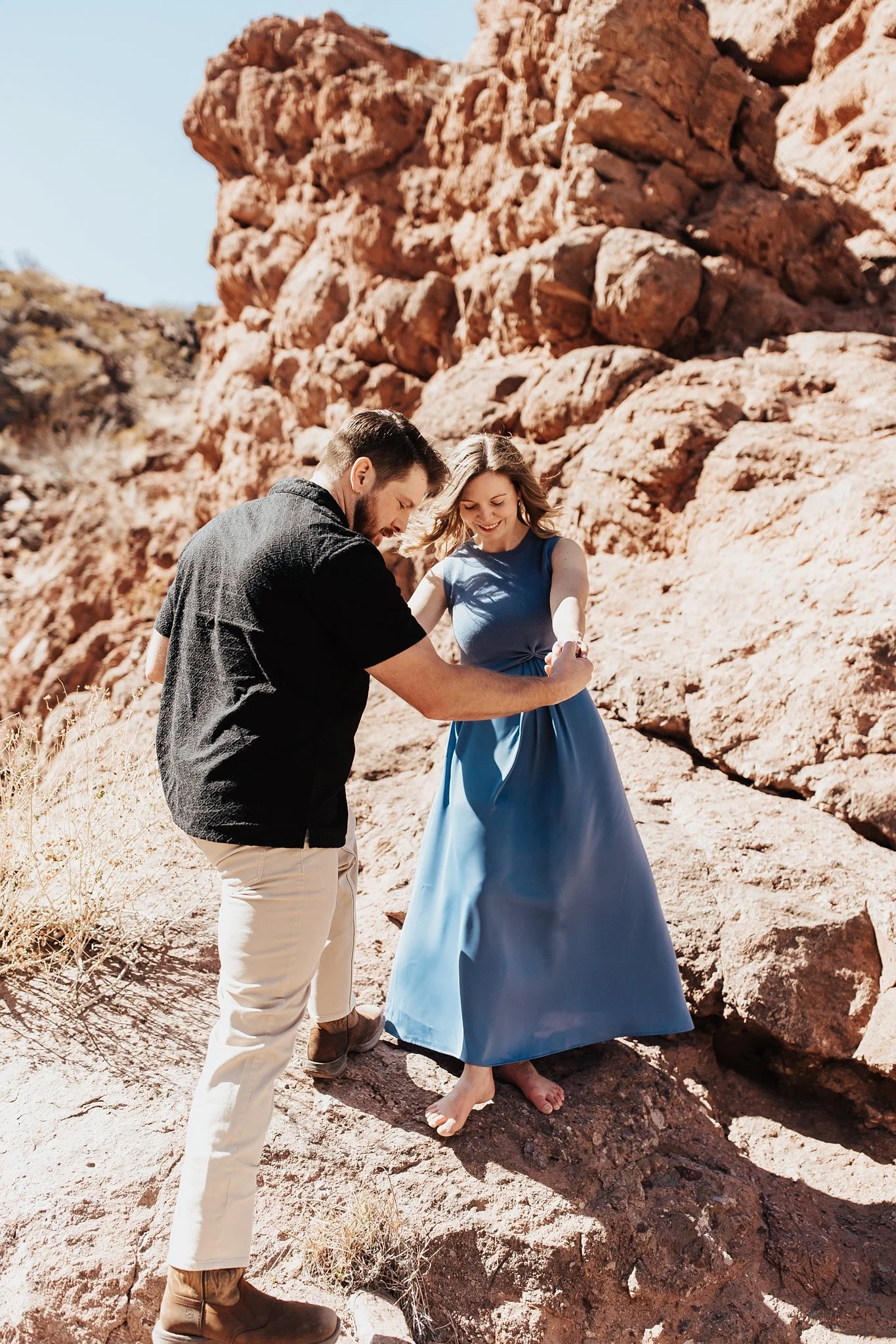 Alicia+lucia+photography+-+desert+engagement+-+southwest+engagement+-+san+lorenzo+canyon+engagement_0019.jpg