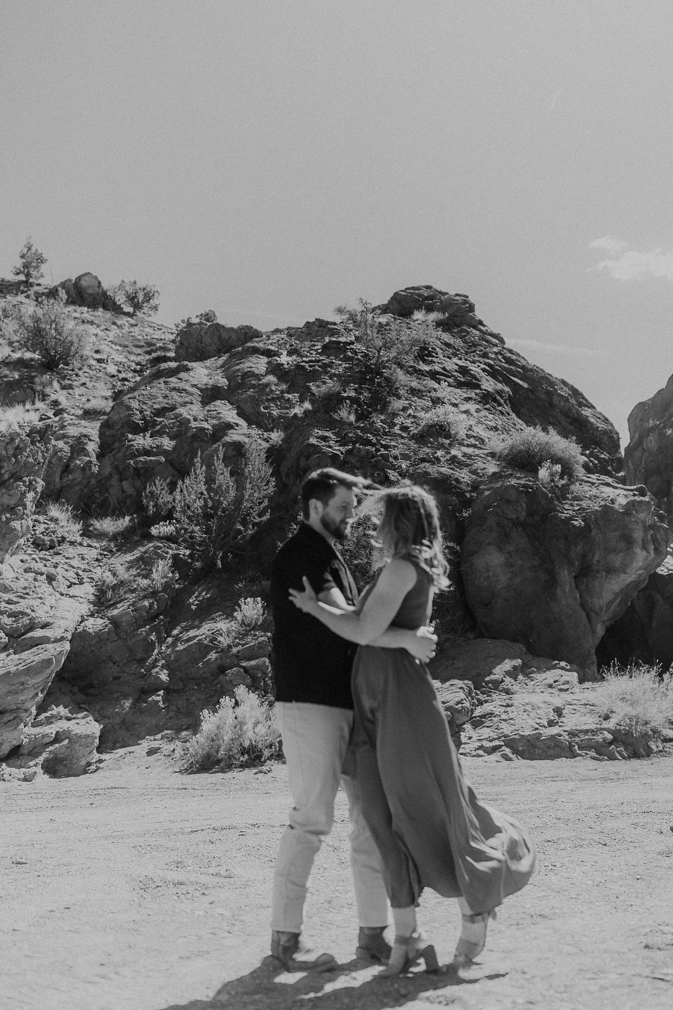Alicia+lucia+photography+-+desert+engagement+-+southwest+engagement+-+san+lorenzo+canyon+engagement_0021.jpg