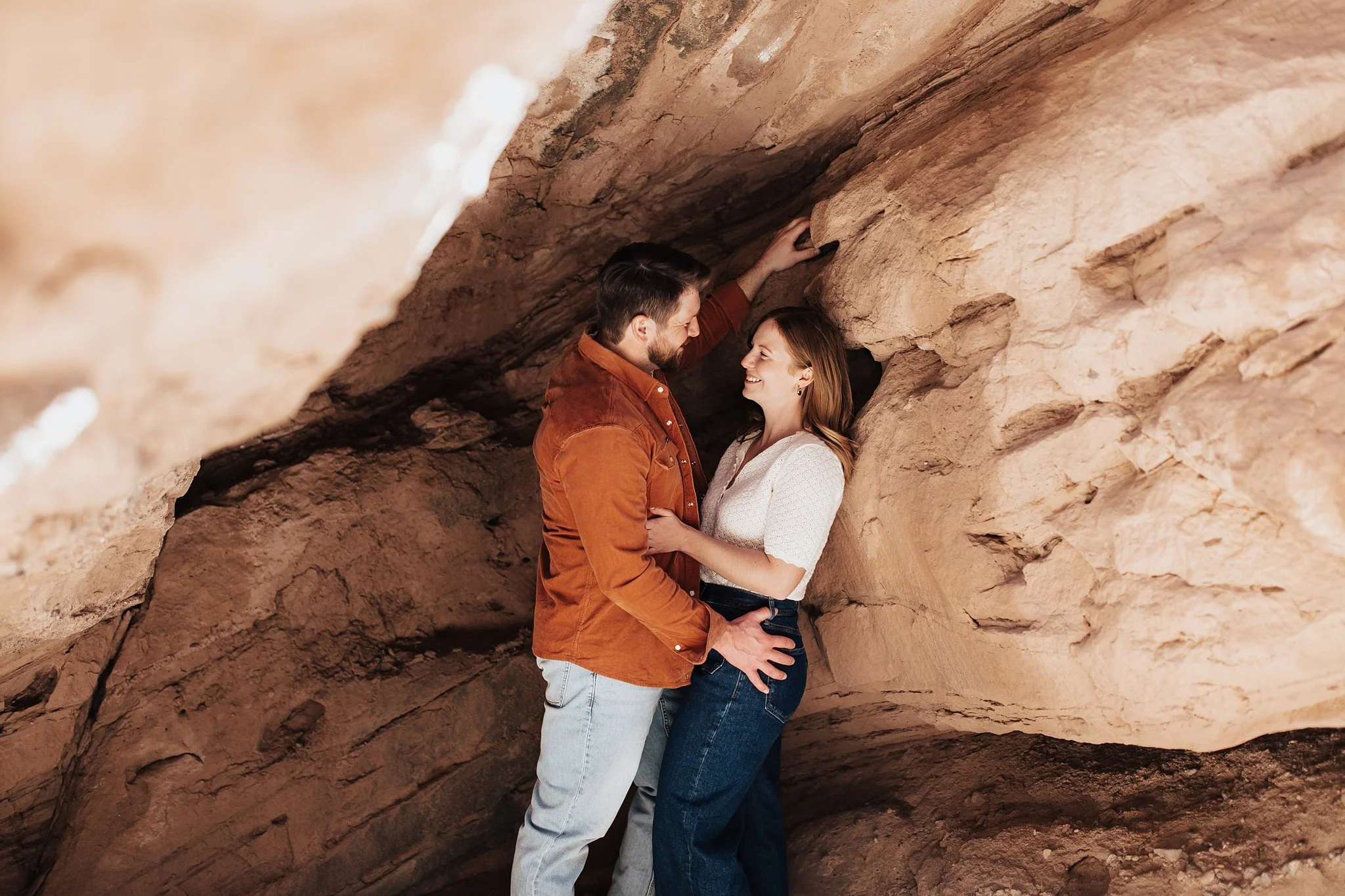 Alicia+lucia+photography+-+desert+engagement+-+southwest+engagement+-+san+lorenzo+canyon+engagement_0036.jpg
