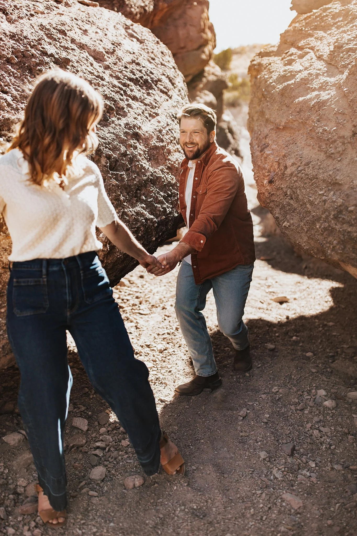Alicia+lucia+photography+-+desert+engagement+-+southwest+engagement+-+san+lorenzo+canyon+engagement_0041.jpg