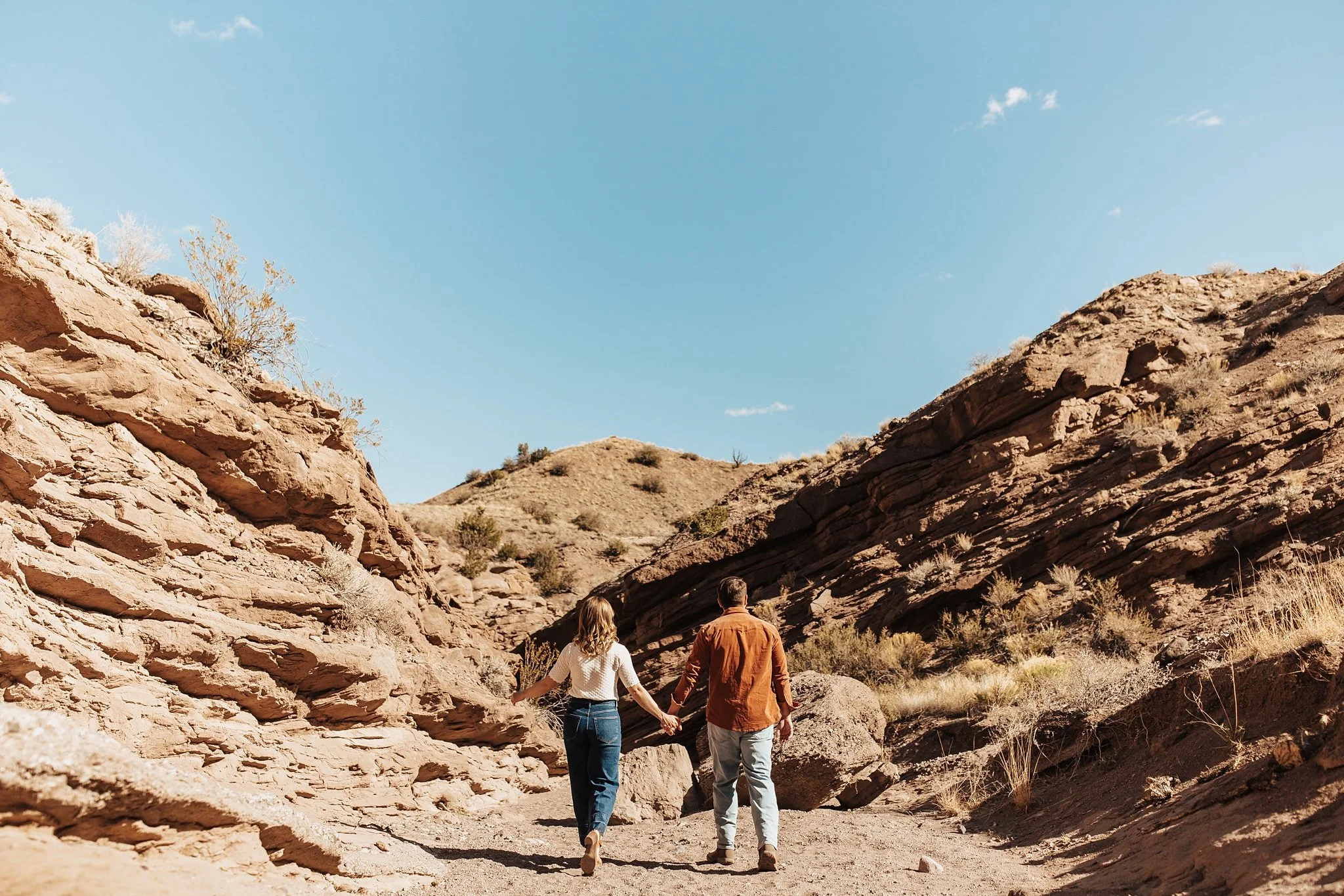 Alicia+lucia+photography+-+desert+engagement+-+southwest+engagement+-+san+lorenzo+canyon+engagement_0055.jpg