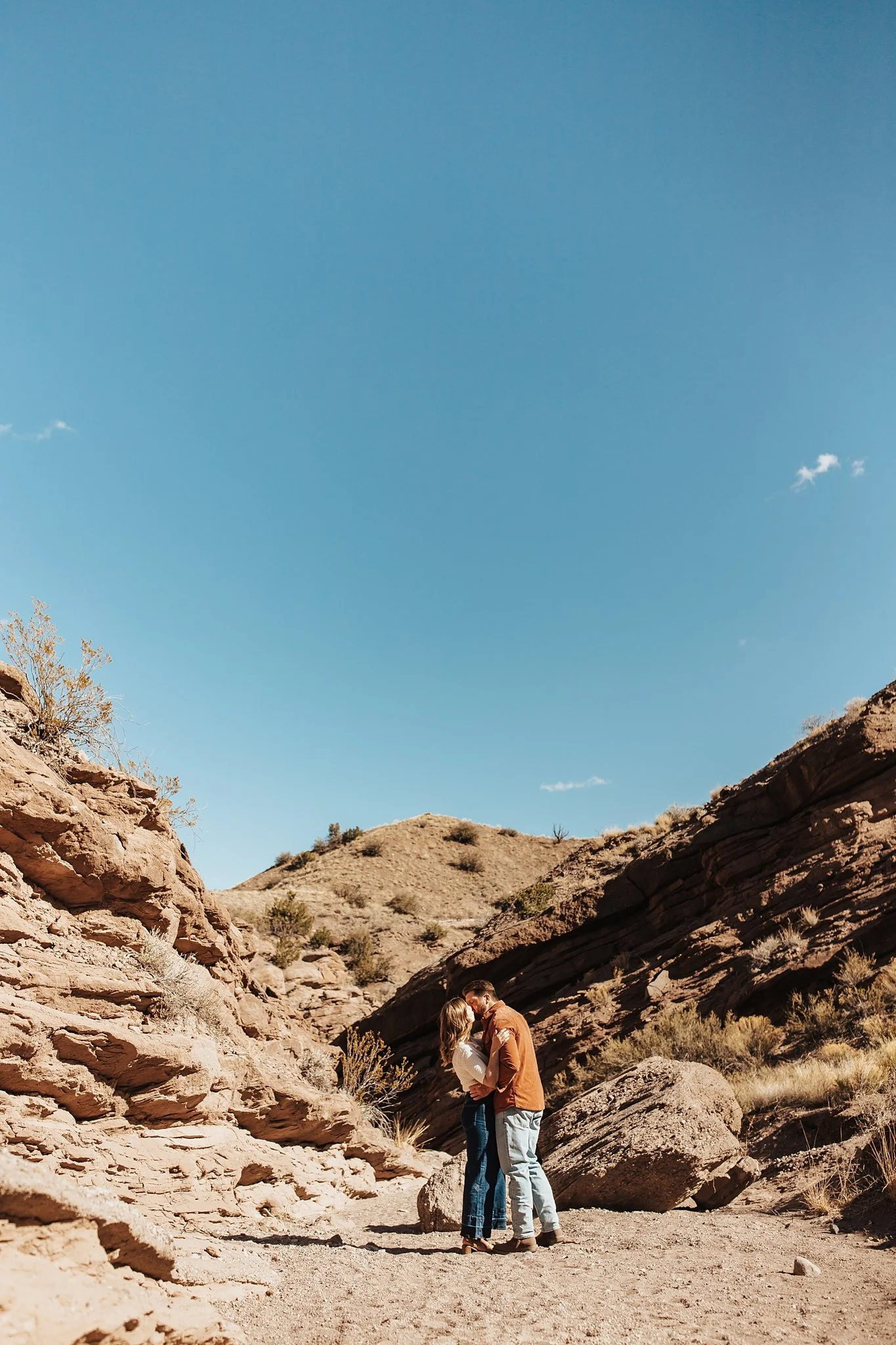 Alicia+lucia+photography+-+desert+engagement+-+southwest+engagement+-+san+lorenzo+canyon+engagement_0057.jpg