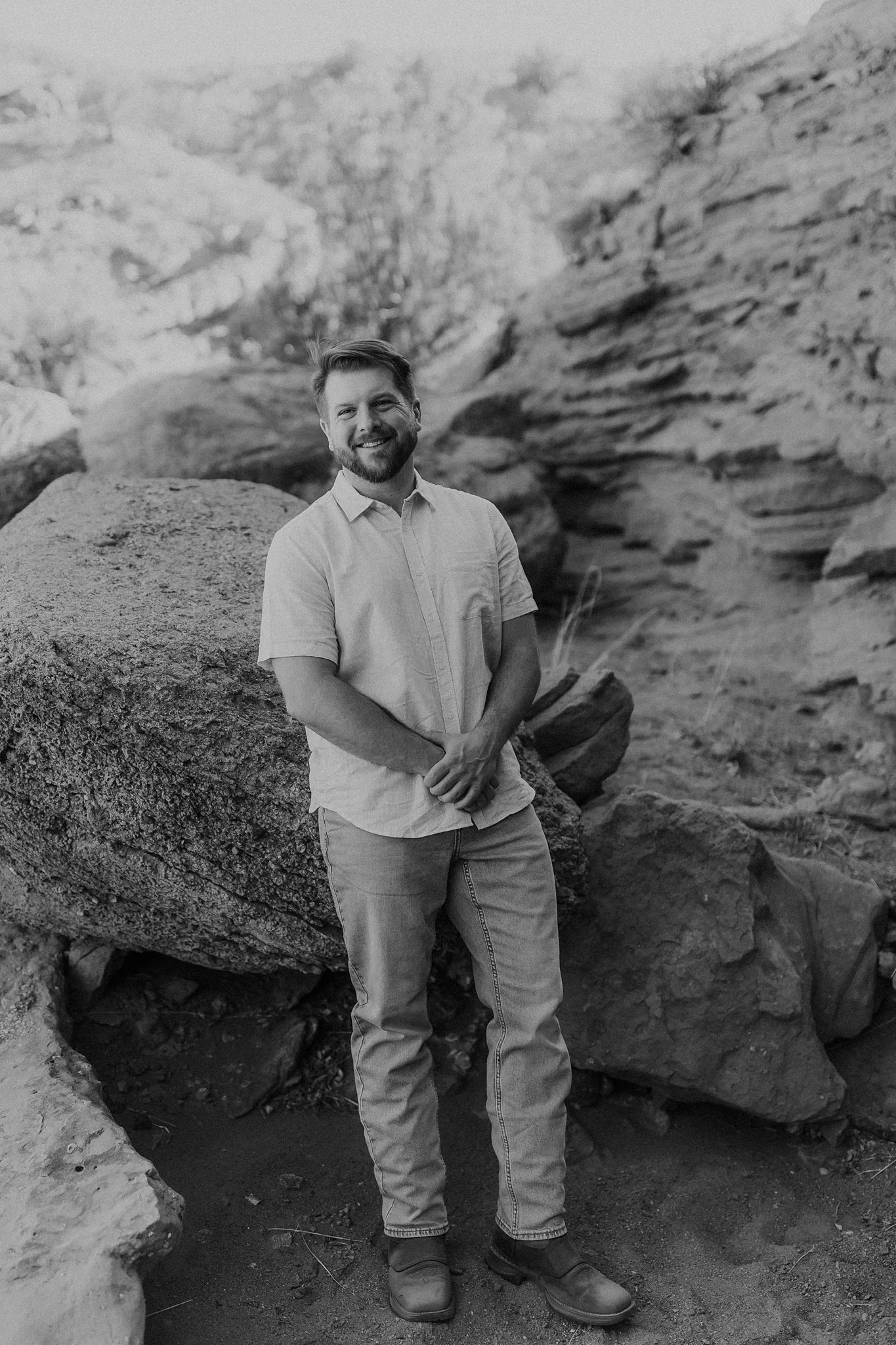 Alicia+lucia+photography+-+desert+engagement+-+southwest+engagement+-+san+lorenzo+canyon+engagement_0073.jpg