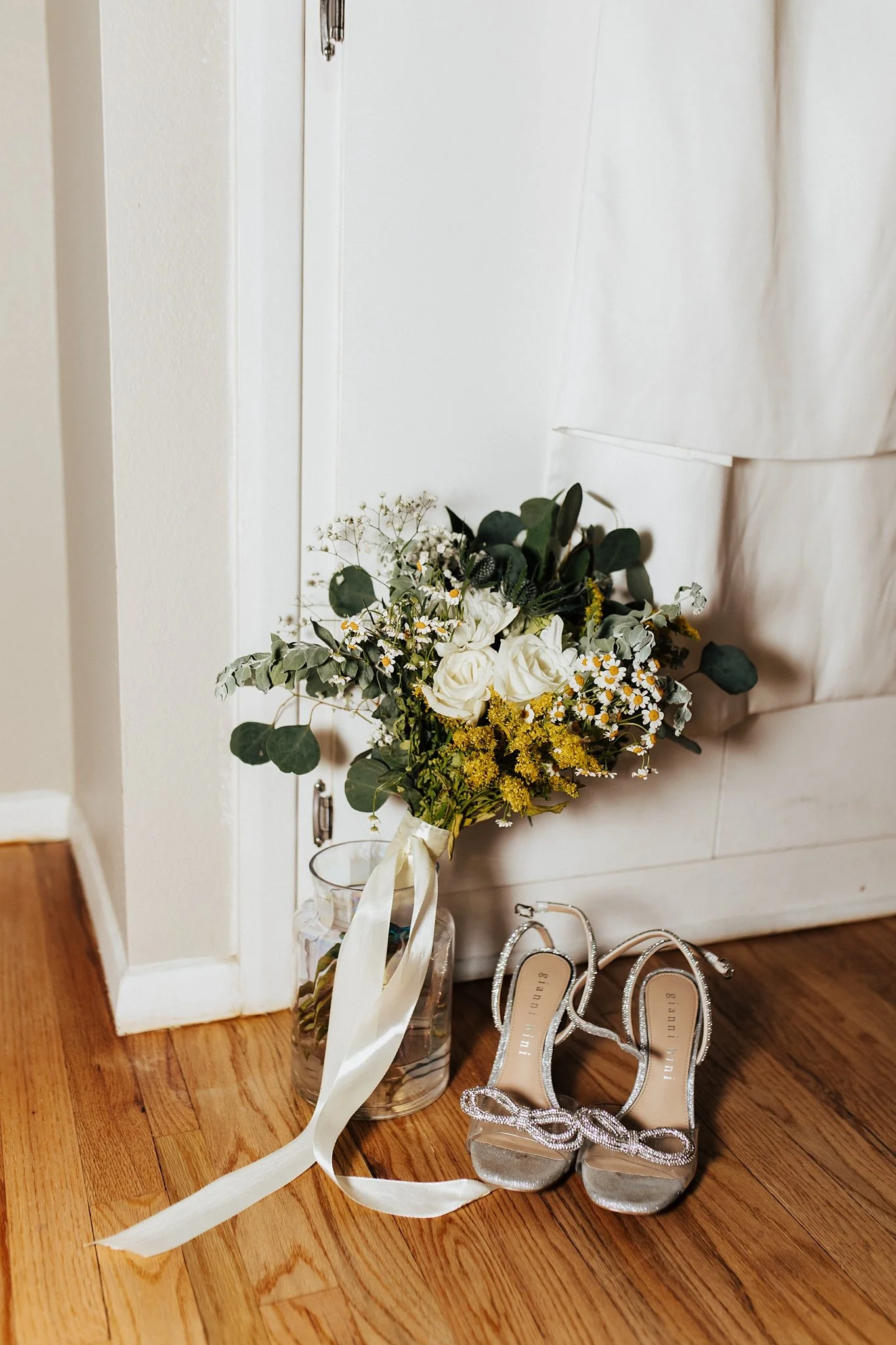 Alicia+lucia+photography+-+backyard+wedding+-+destination+wedding+-+albuquerque+wedding_0003.jpg