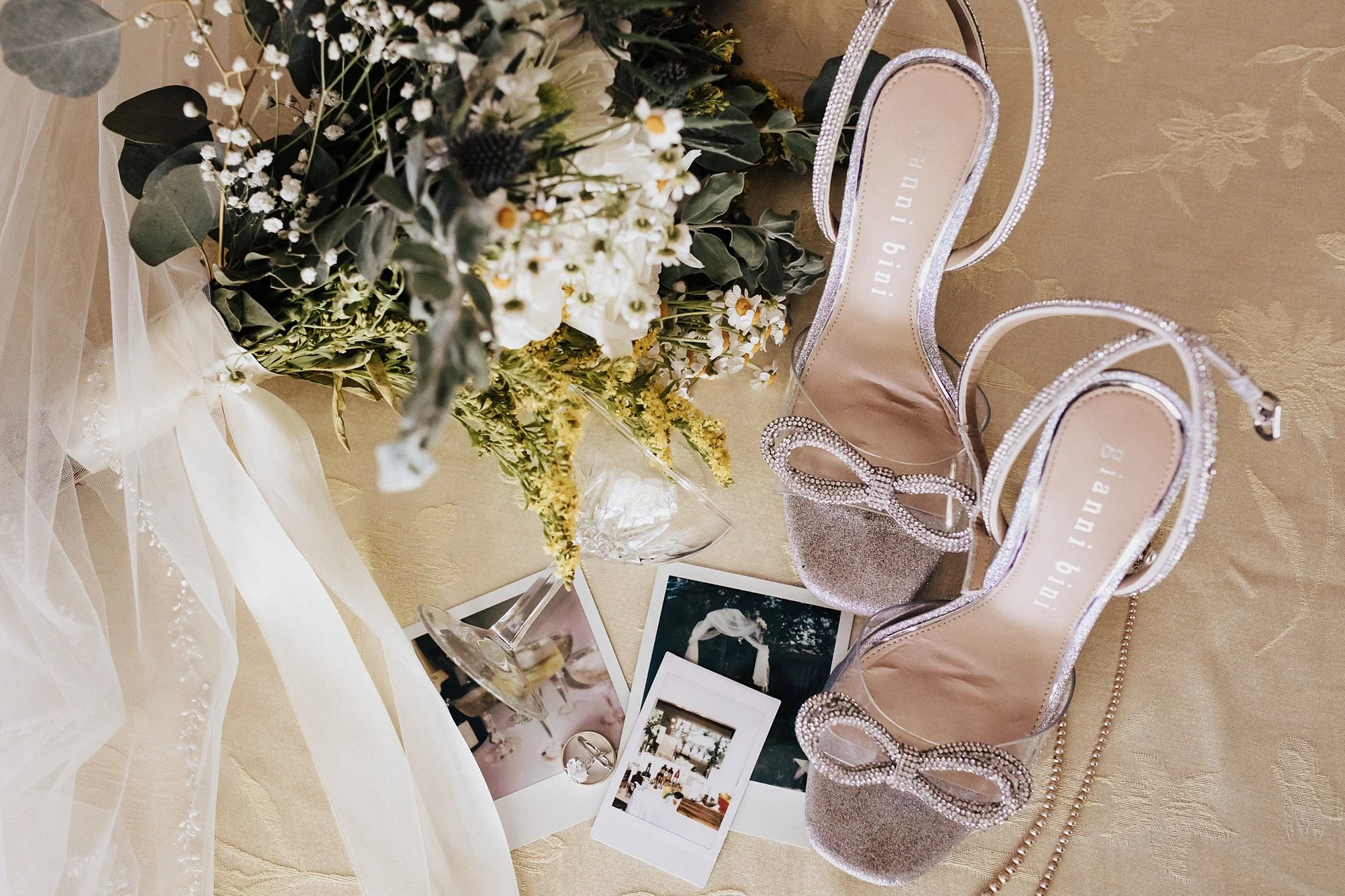 Alicia+lucia+photography+-+backyard+wedding+-+destination+wedding+-+albuquerque+wedding_0004.jpg