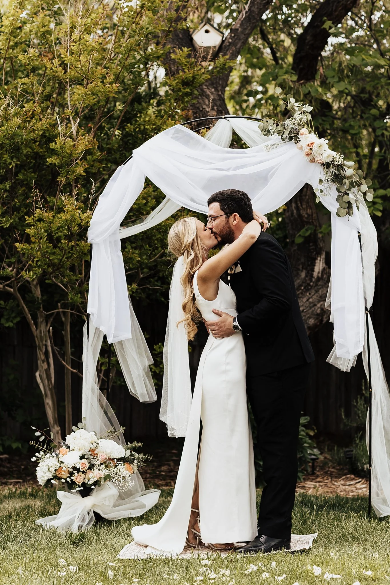 Alicia+lucia+photography+-+backyard+wedding+-+destination+wedding+-+albuquerque+wedding_0073.jpg
