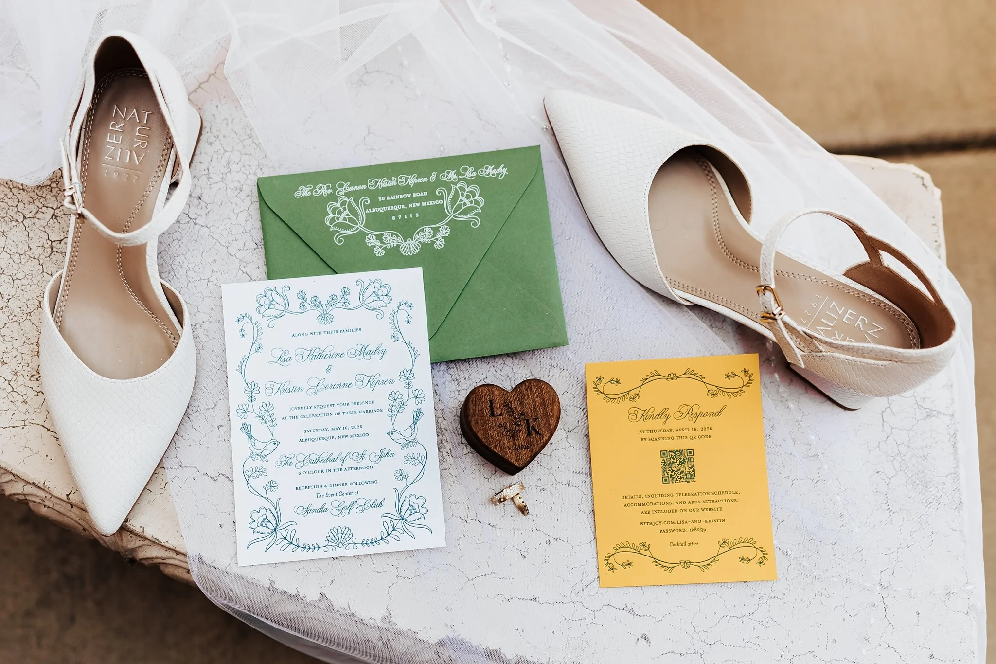 Alicia+lucia+photography+-+southwest+wedding+-+sandia+golf+club+-+destination+wedding_0004.jpg