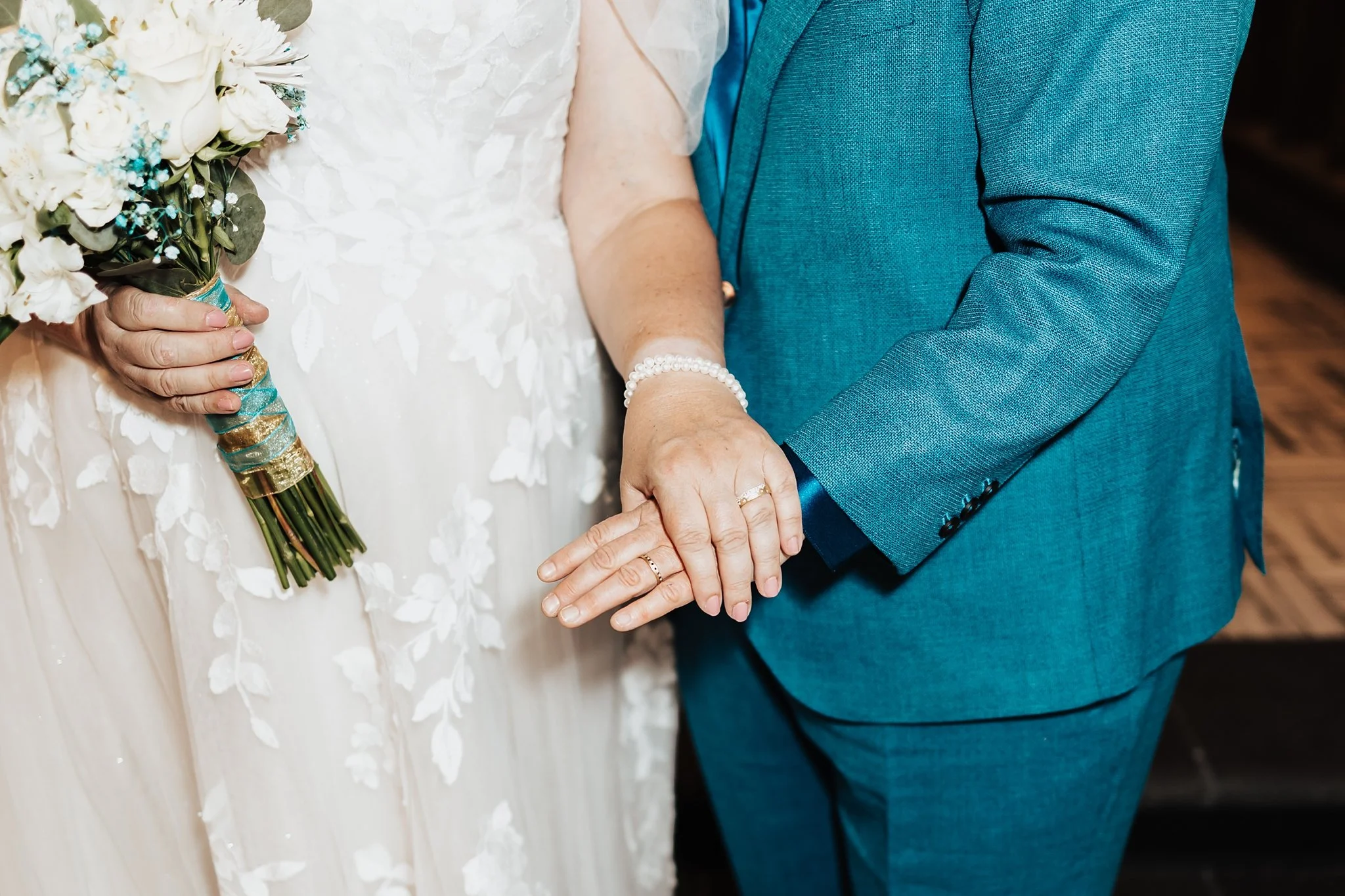 Alicia+lucia+photography+-+southwest+wedding+-+sandia+golf+club+-+destination+wedding_0070.jpg