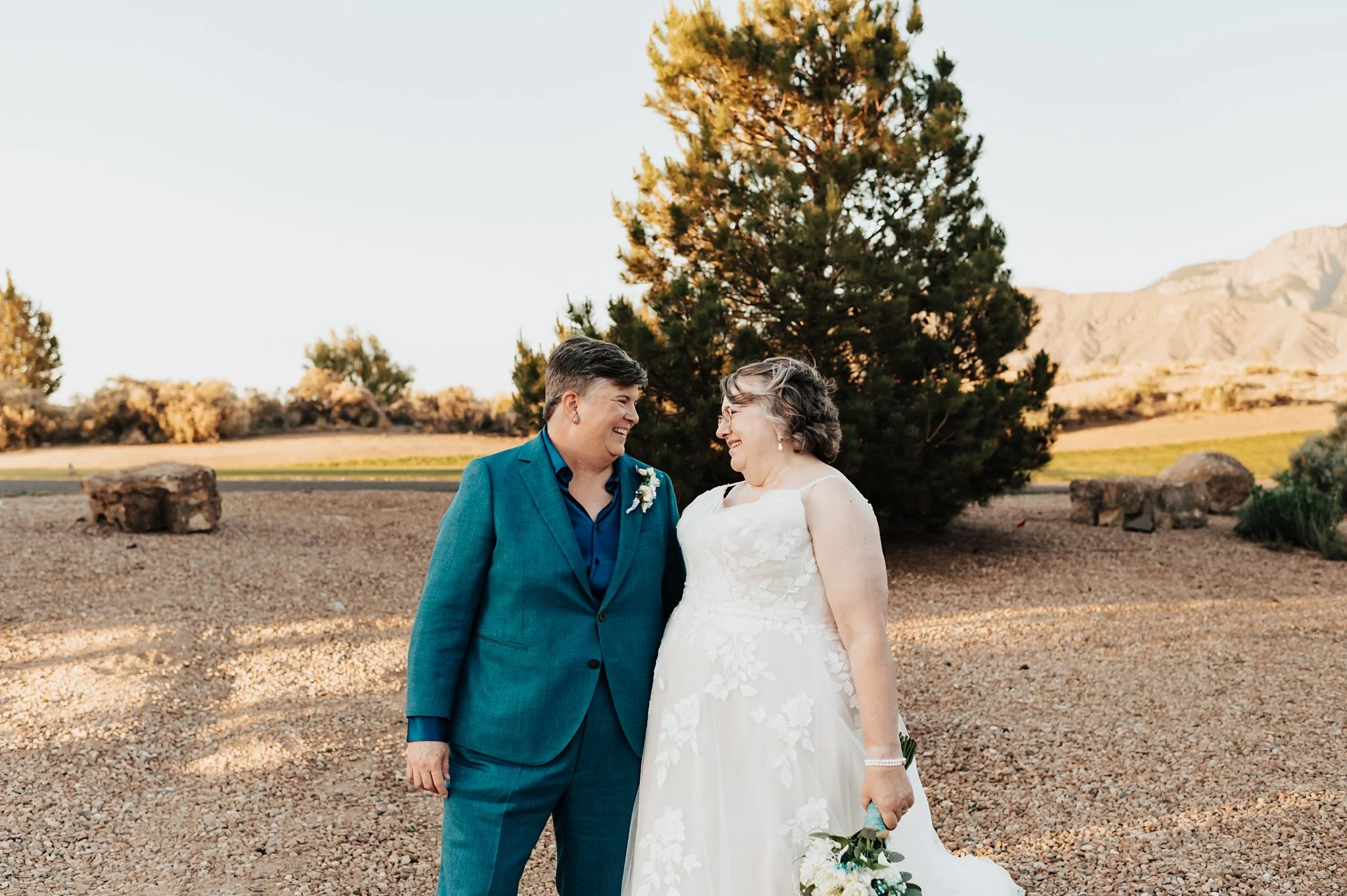 Alicia+lucia+photography+-+southwest+wedding+-+sandia+golf+club+-+destination+wedding_0108.jpg