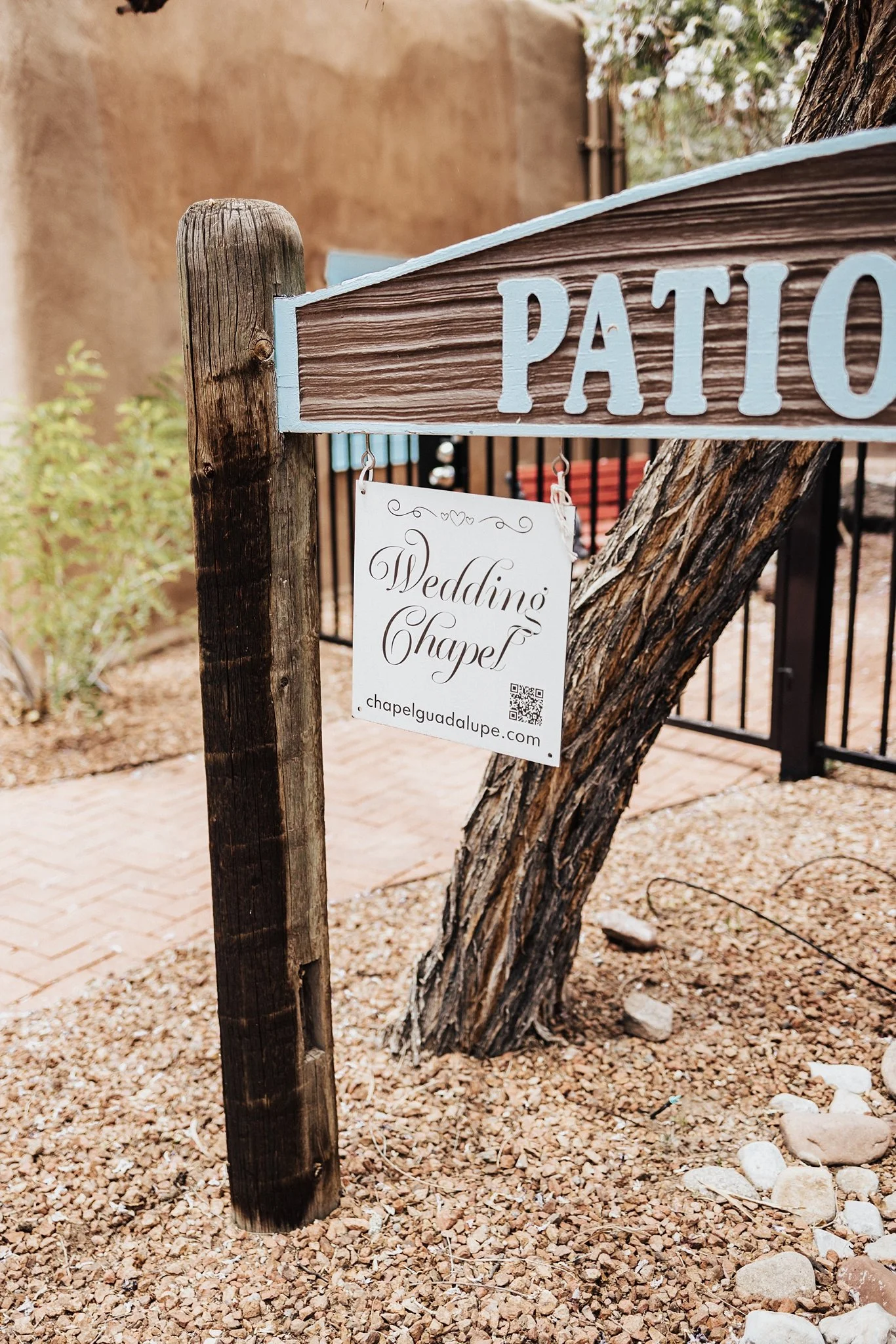 Alicia+lucia+photography+-+old+town+elopement+-+old+town+albuquerque++downtown+elopement_0005.jpg