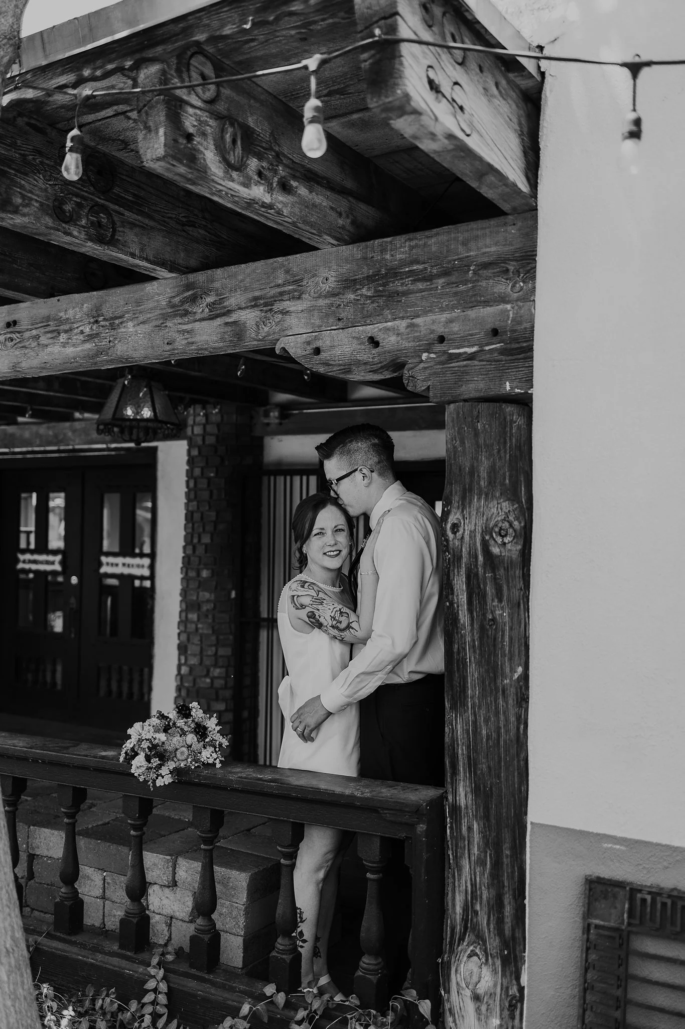 Alicia+lucia+photography+-+old+town+elopement+-+old+town+albuquerque++downtown+elopement_0033.jpg