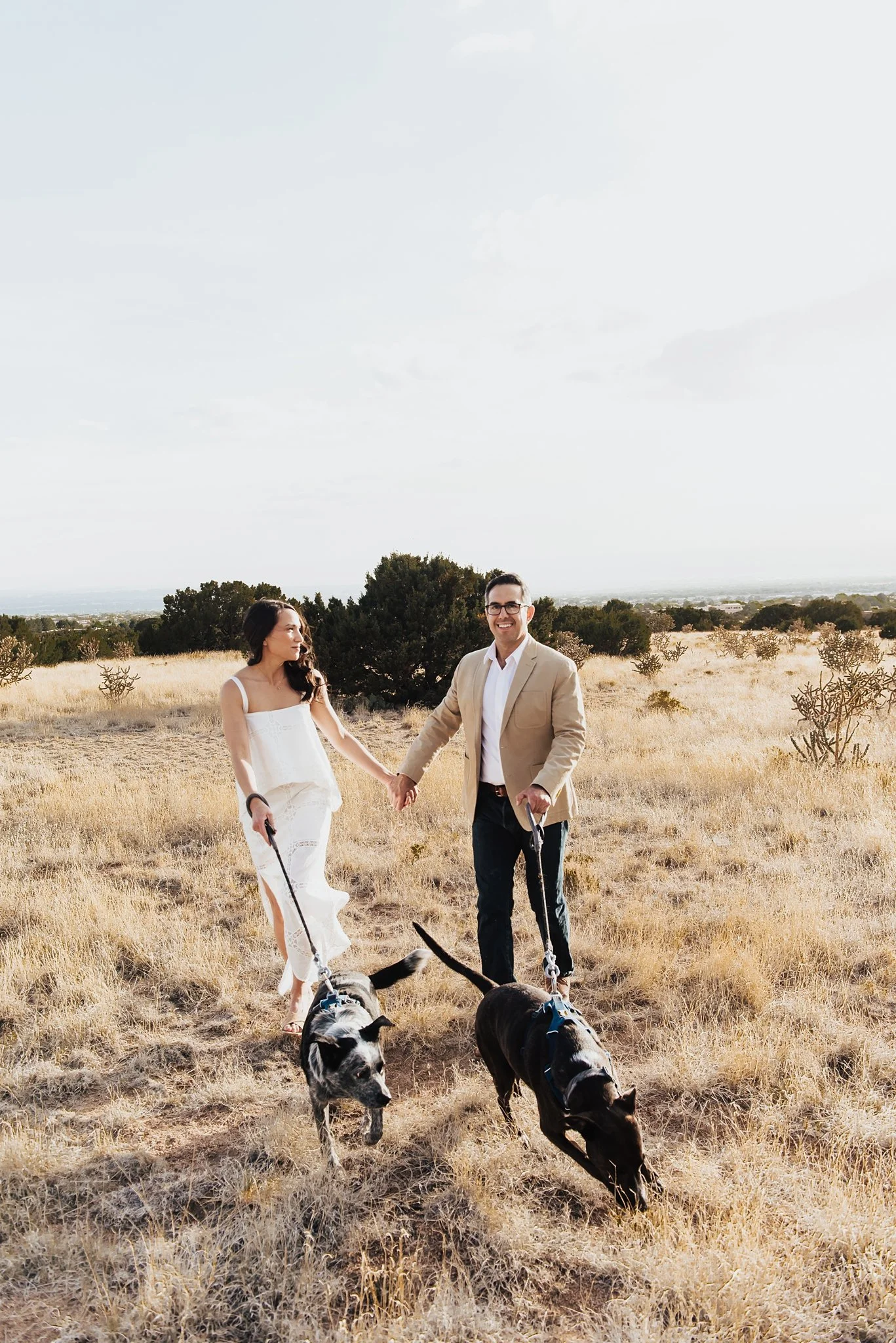 Alicia+lucia+photography+-+desert+engagement+-+southwest+engagement+-+new+mexico+engagement_0012.jpg
