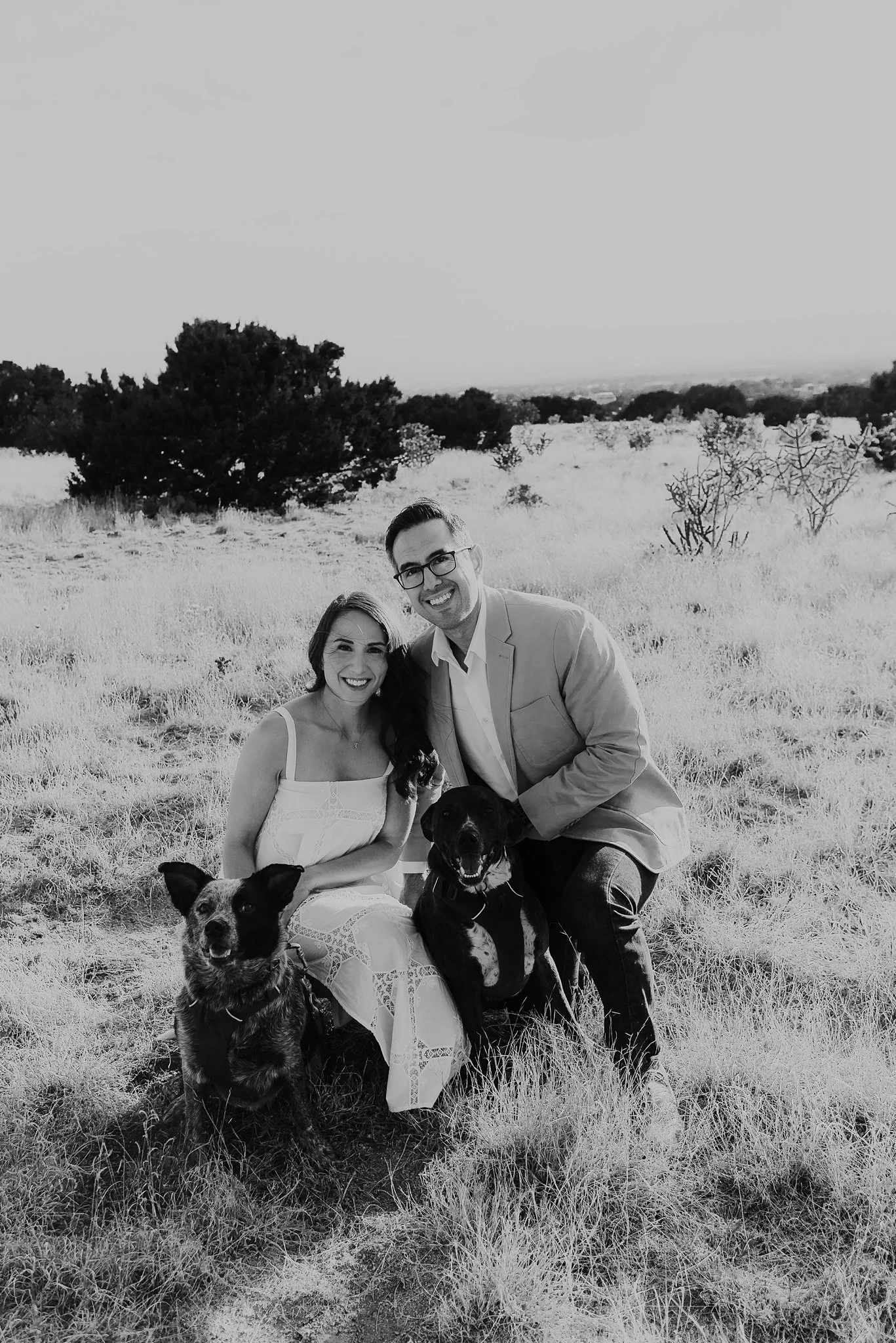 Alicia+lucia+photography+-+desert+engagement+-+southwest+engagement+-+new+mexico+engagement_0014.jpg