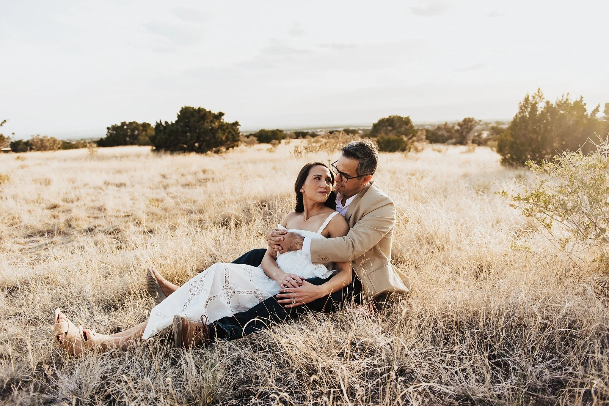 Alicia+lucia+photography+-+desert+engagement+-+southwest+engagement+-+new+mexico+engagement_0025.jpg
