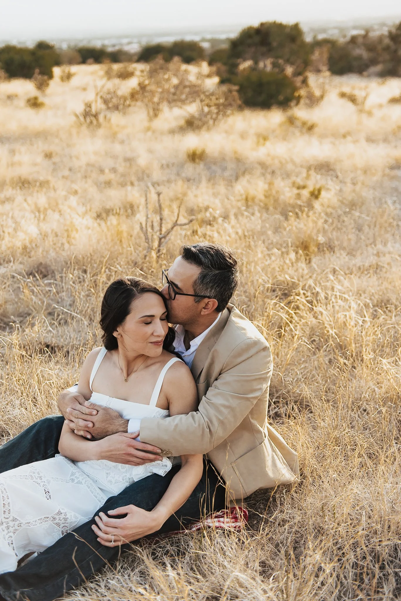Alicia+lucia+photography+-+desert+engagement+-+southwest+engagement+-+new+mexico+engagement_0027.jpg