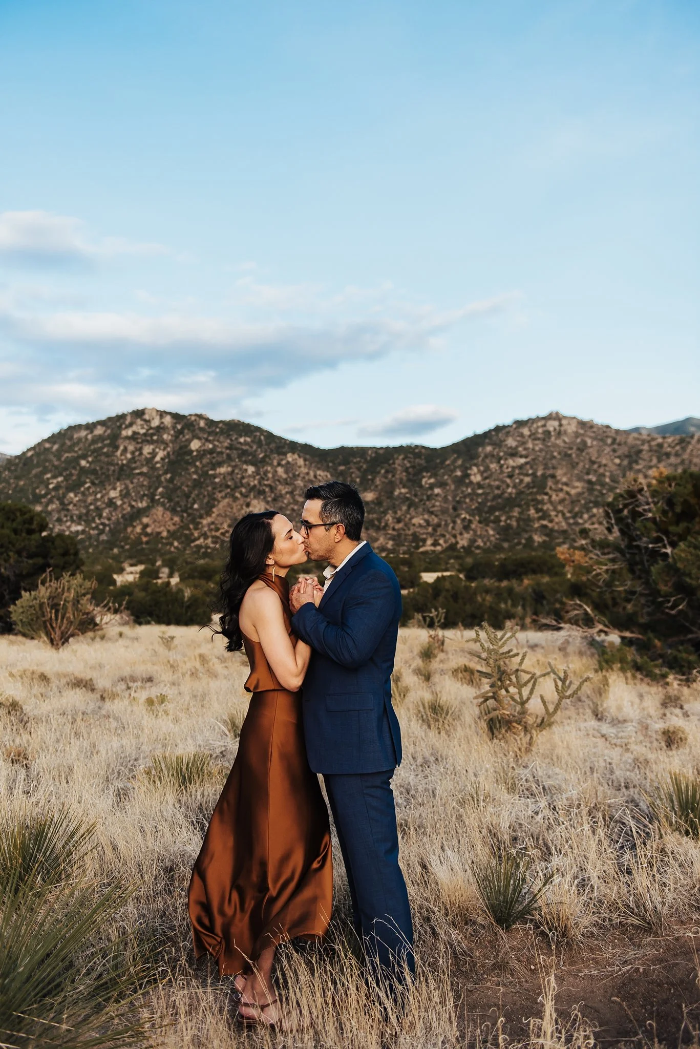 Alicia+lucia+photography+-+desert+engagement+-+southwest+engagement+-+new+mexico+engagement_0036.jpg