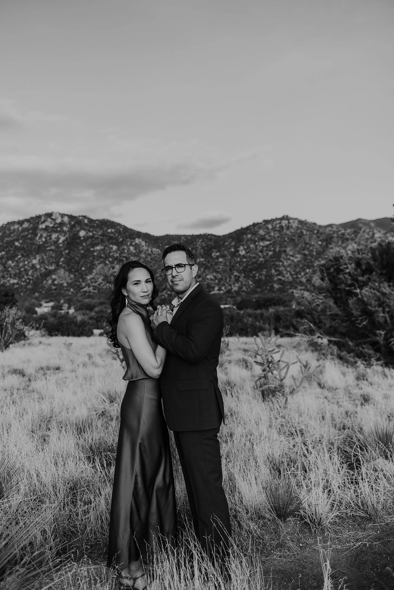 Alicia+lucia+photography+-+desert+engagement+-+southwest+engagement+-+new+mexico+engagement_0038.jpg