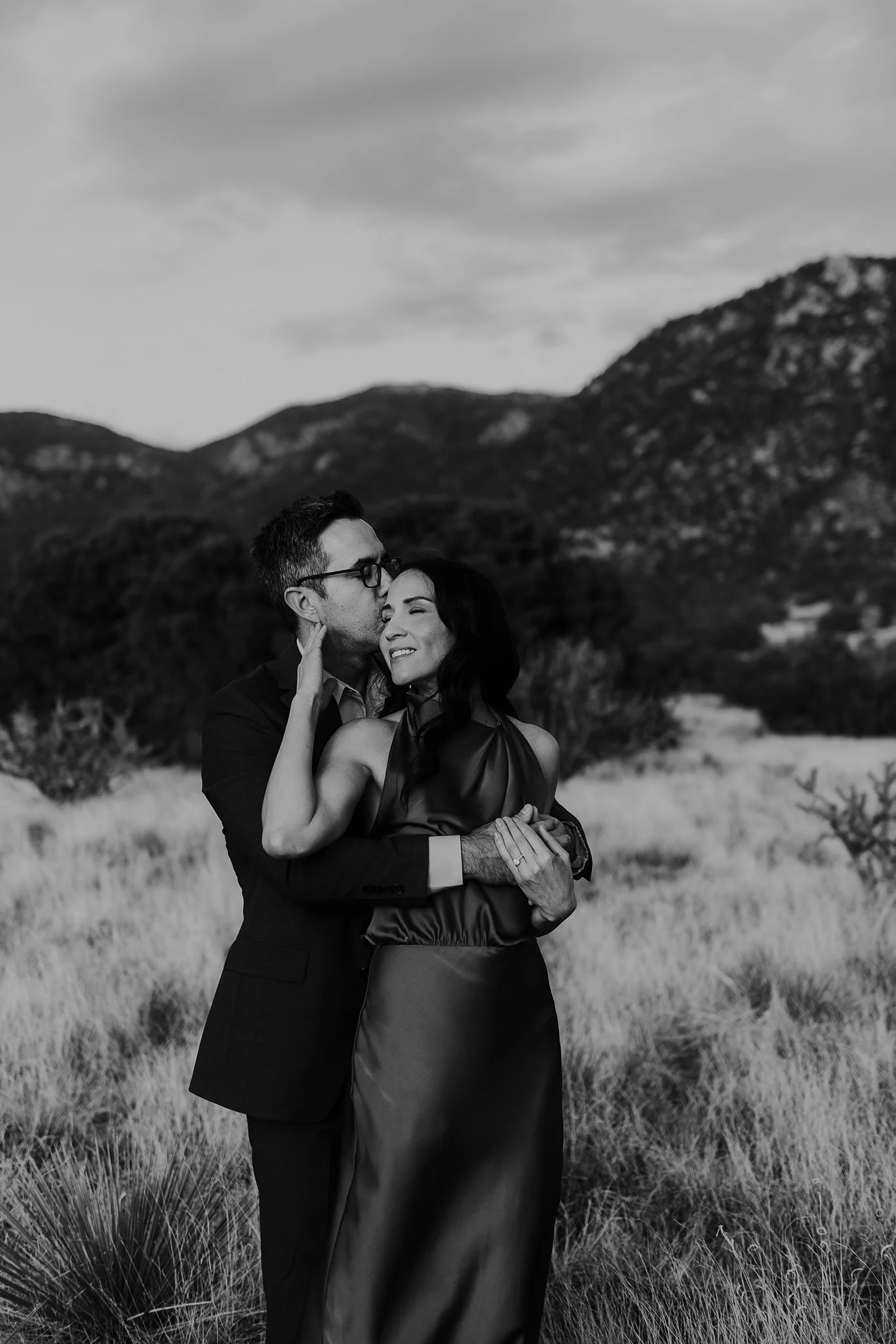 Alicia+lucia+photography+-+desert+engagement+-+southwest+engagement+-+new+mexico+engagement_0044.jpg
