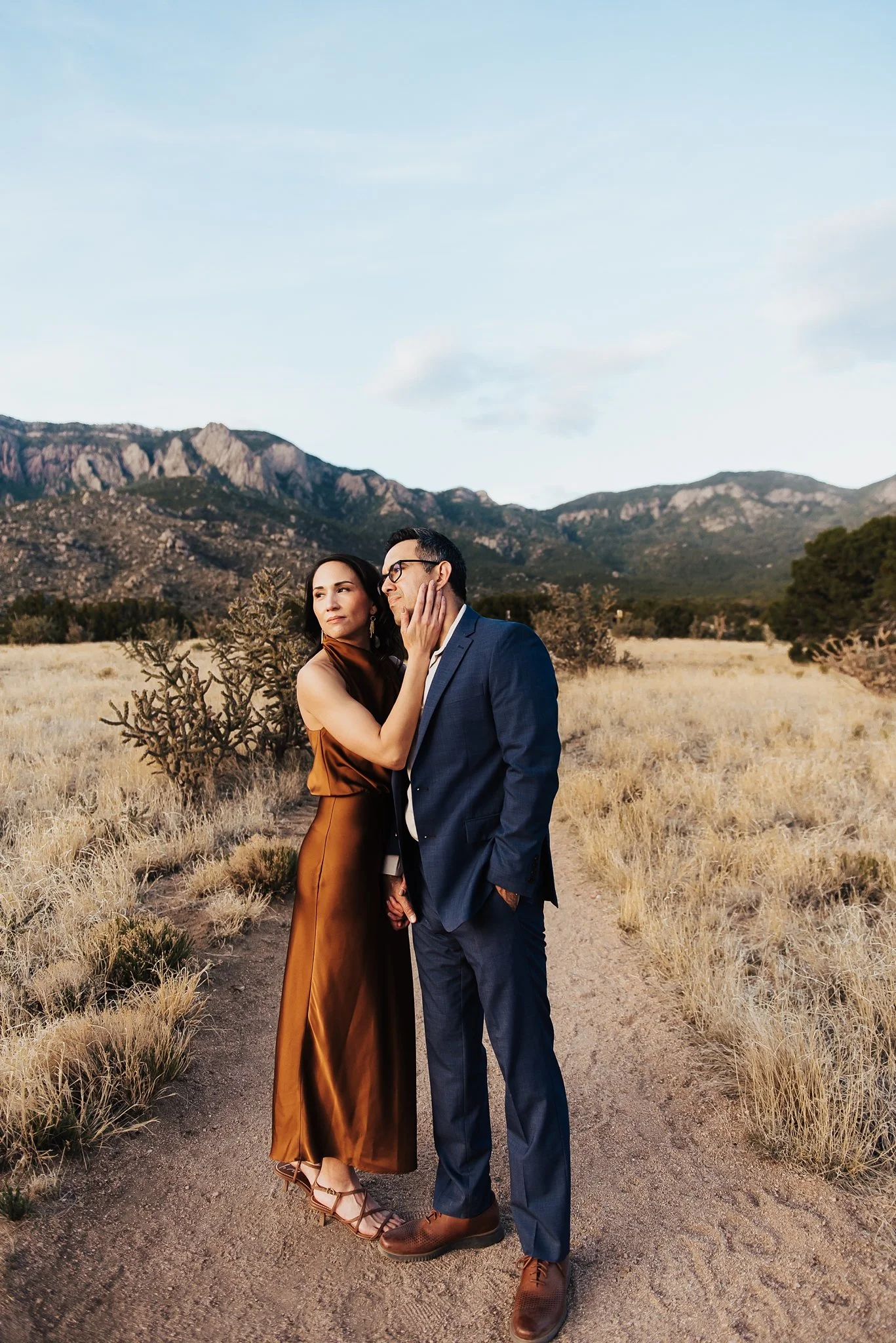 Alicia+lucia+photography+-+desert+engagement+-+southwest+engagement+-+new+mexico+engagement_0050.jpg
