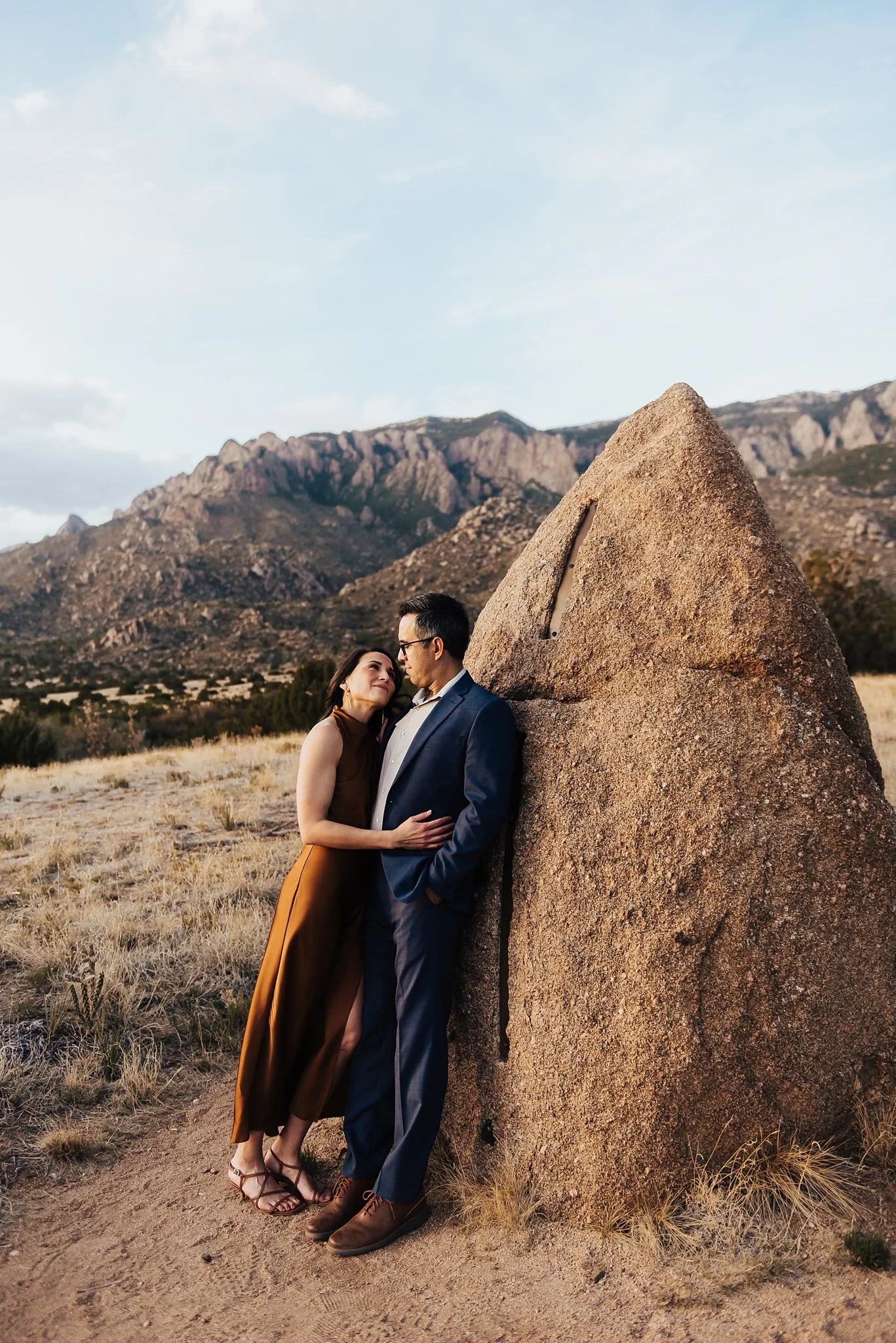 Alicia+lucia+photography+-+desert+engagement+-+southwest+engagement+-+new+mexico+engagement_0054.jpg