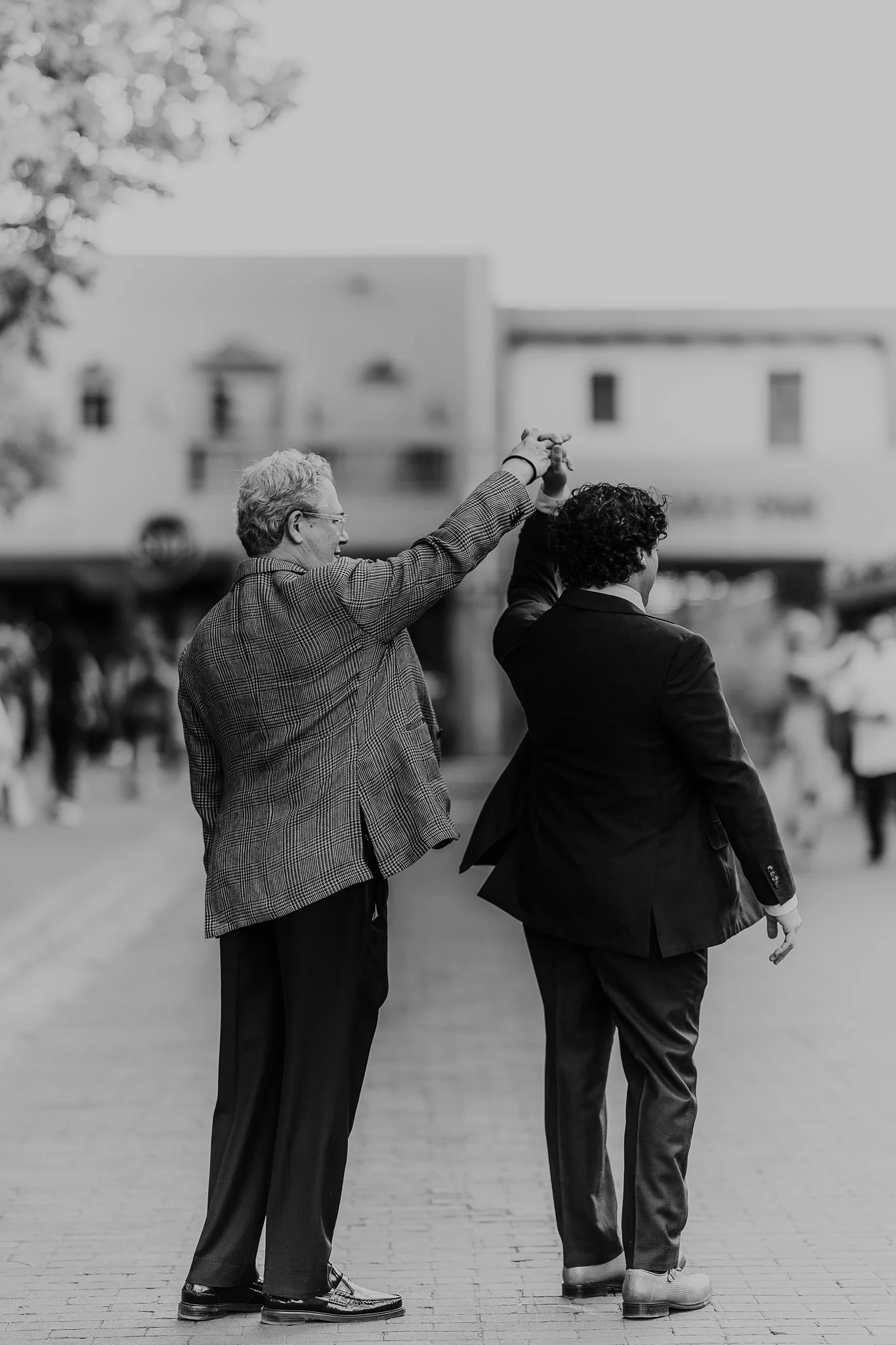 Alicia+lucia+photography+-+santa+fe+wedding+-+sunset+terrace+wedding+-+santa+fe+plaza_0051.jpg