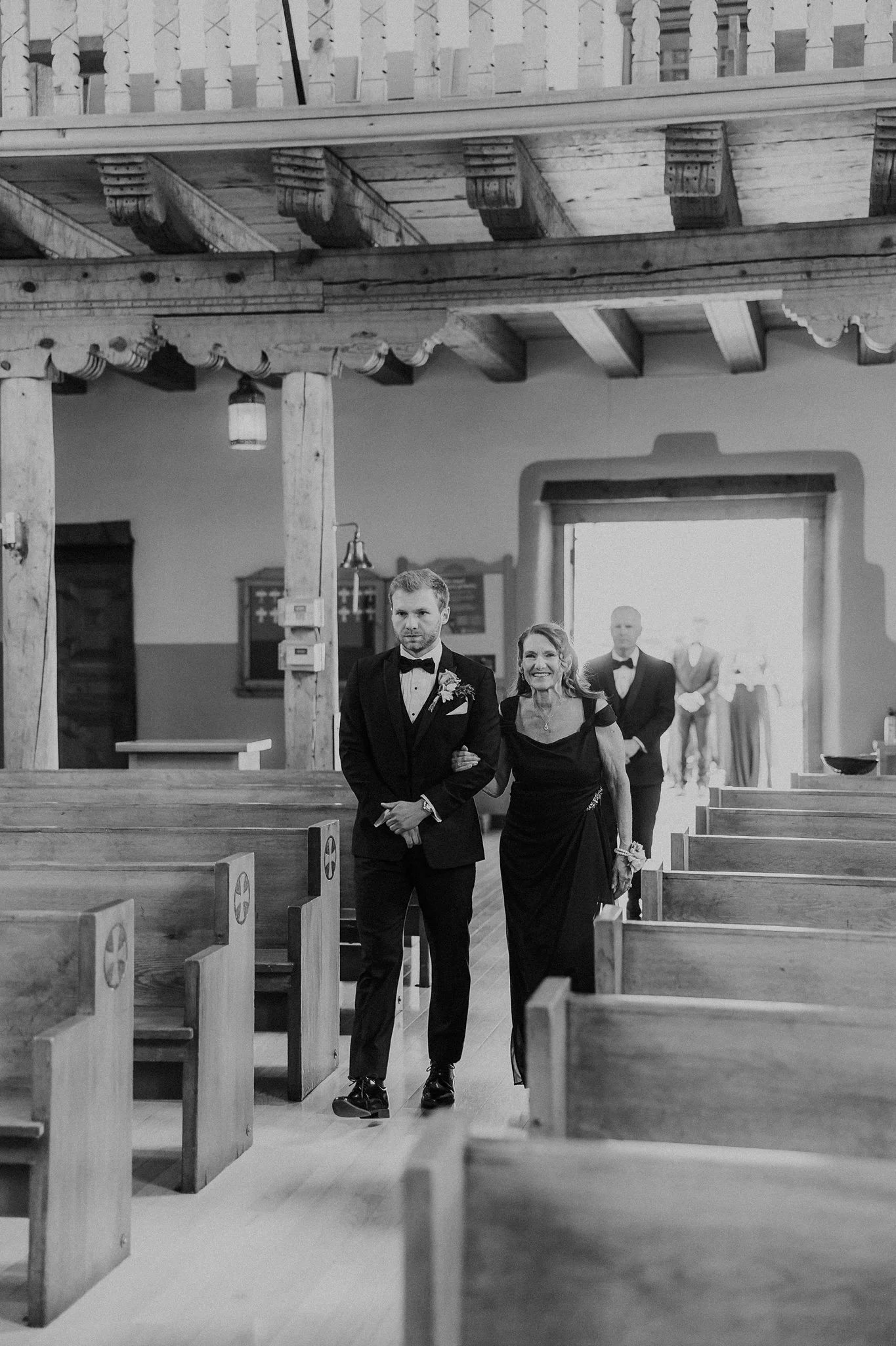 Alicia+lucia+photography+-+santa+fe+wedding+-+la+fonda+wedding+-+santa+fe+plaza+wedding_0015.jpg