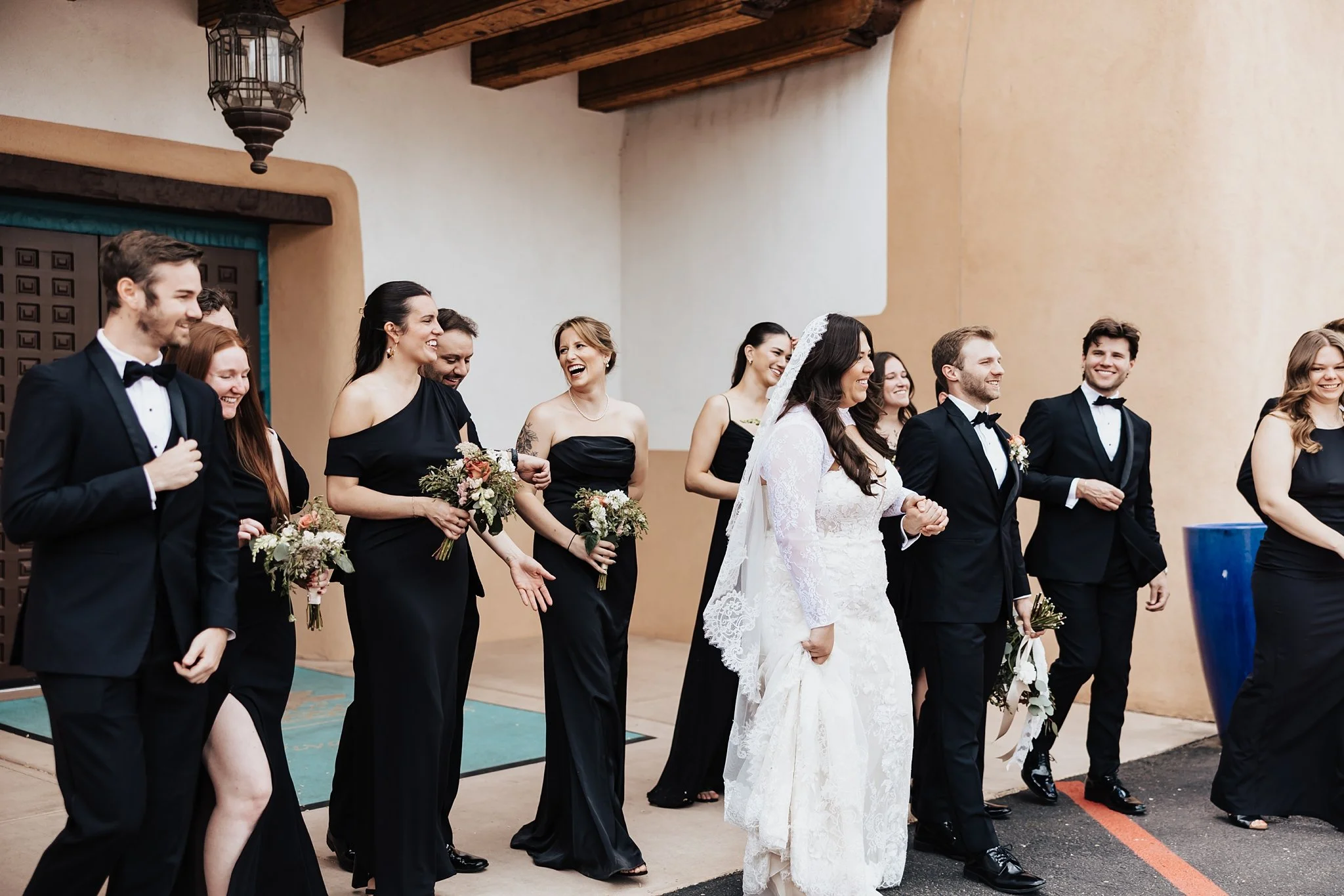 Alicia+lucia+photography+-+santa+fe+wedding+-+la+fonda+wedding+-+santa+fe+plaza+wedding_0036.jpg