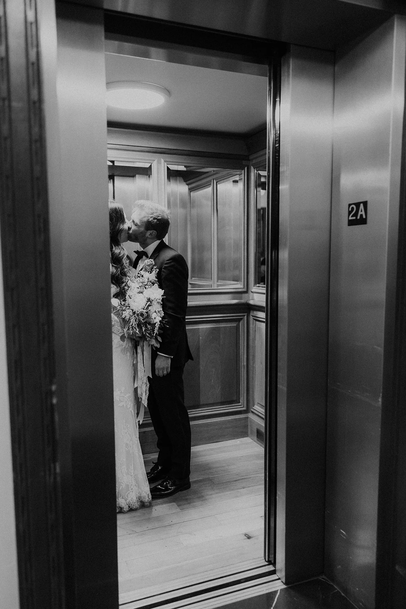 Alicia+lucia+photography+-+santa+fe+wedding+-+la+fonda+wedding+-+santa+fe+plaza+wedding_0116.jpg