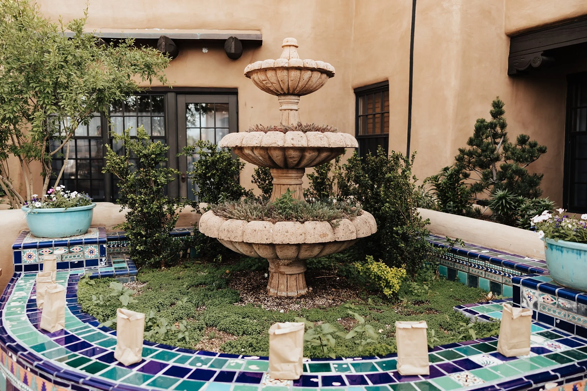 Alicia+lucia+photography+-+santa+fe+wedding+-+la+fonda+wedding+-+santa+fe+plaza+wedding_0144.jpg